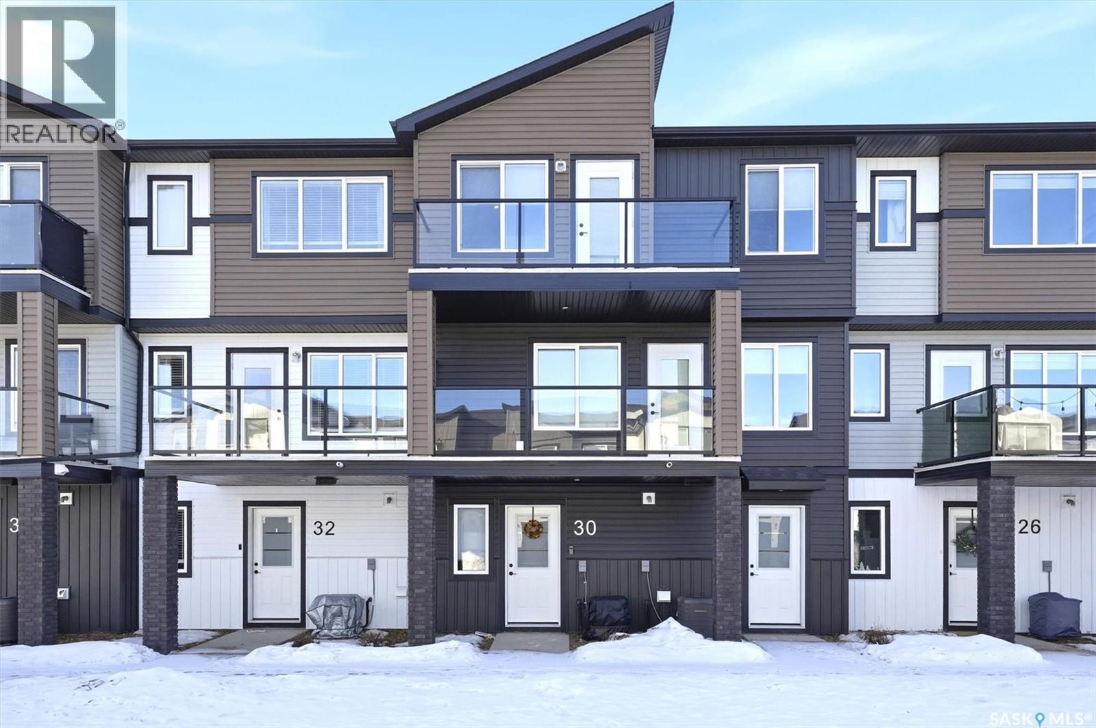 30 651 Dubois Crescent, Saskatoon, Saskatchewan  S7V 1N3 - Photo 1 - SK028559