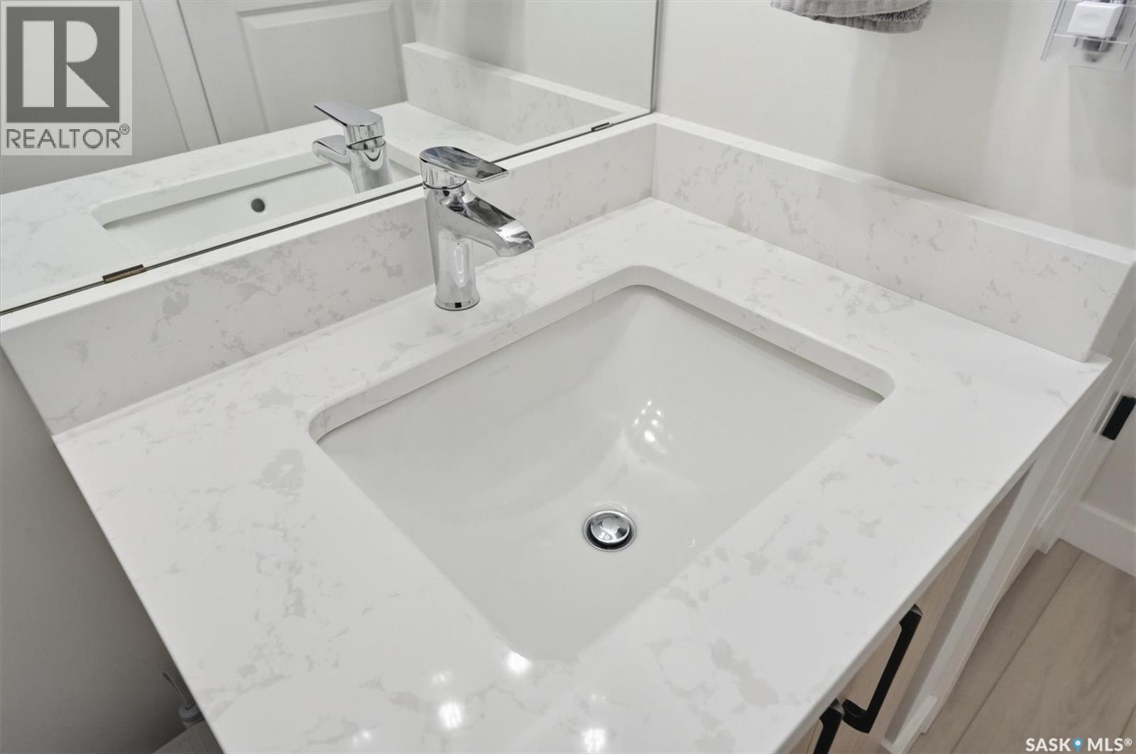 30 651 Dubois Crescent, Saskatoon, Saskatchewan  S7V 1N3 - Photo 25 - SK028559