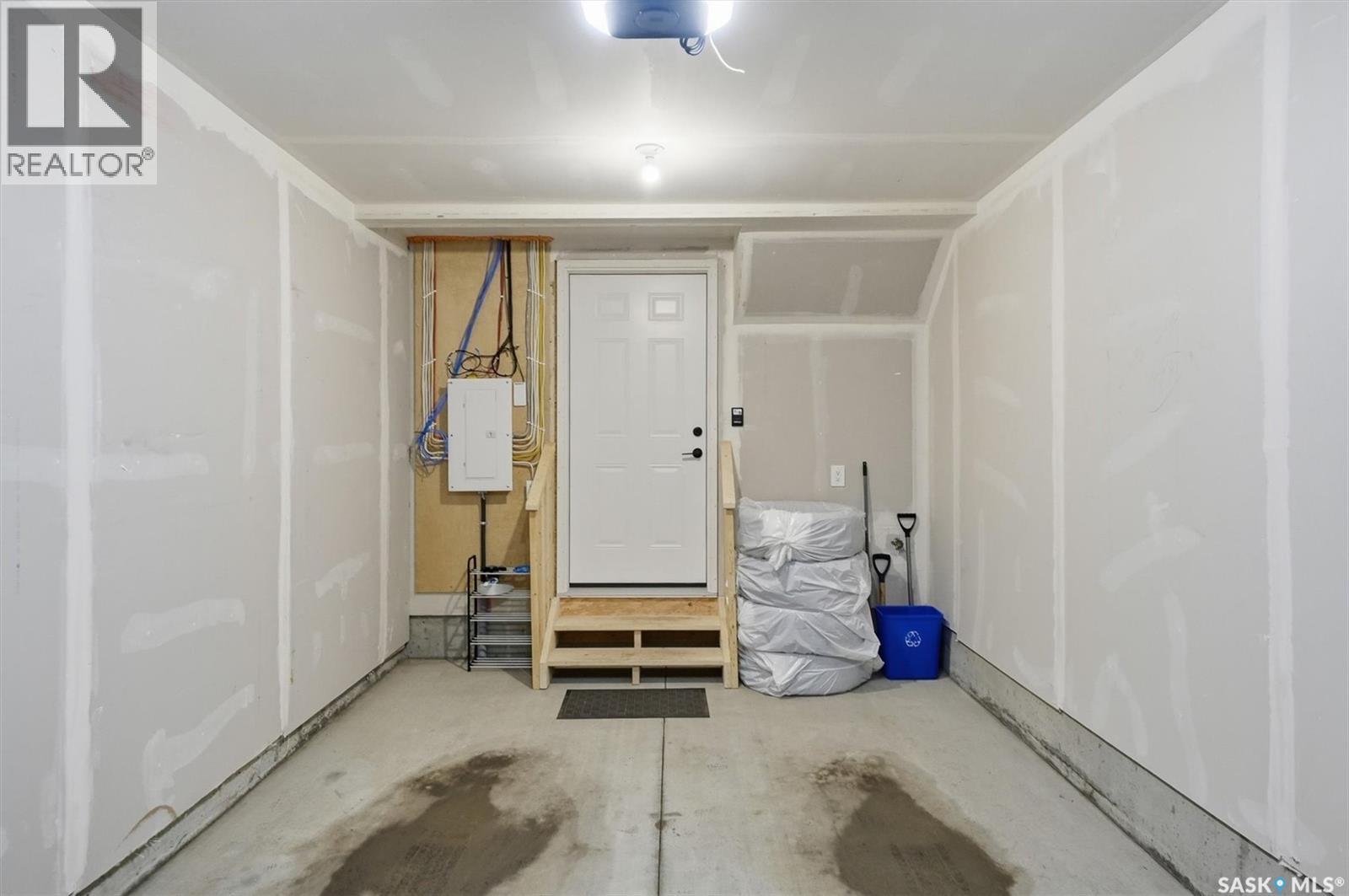 30 651 Dubois Crescent, Saskatoon, Saskatchewan  S7V 1N3 - Photo 34 - SK028559