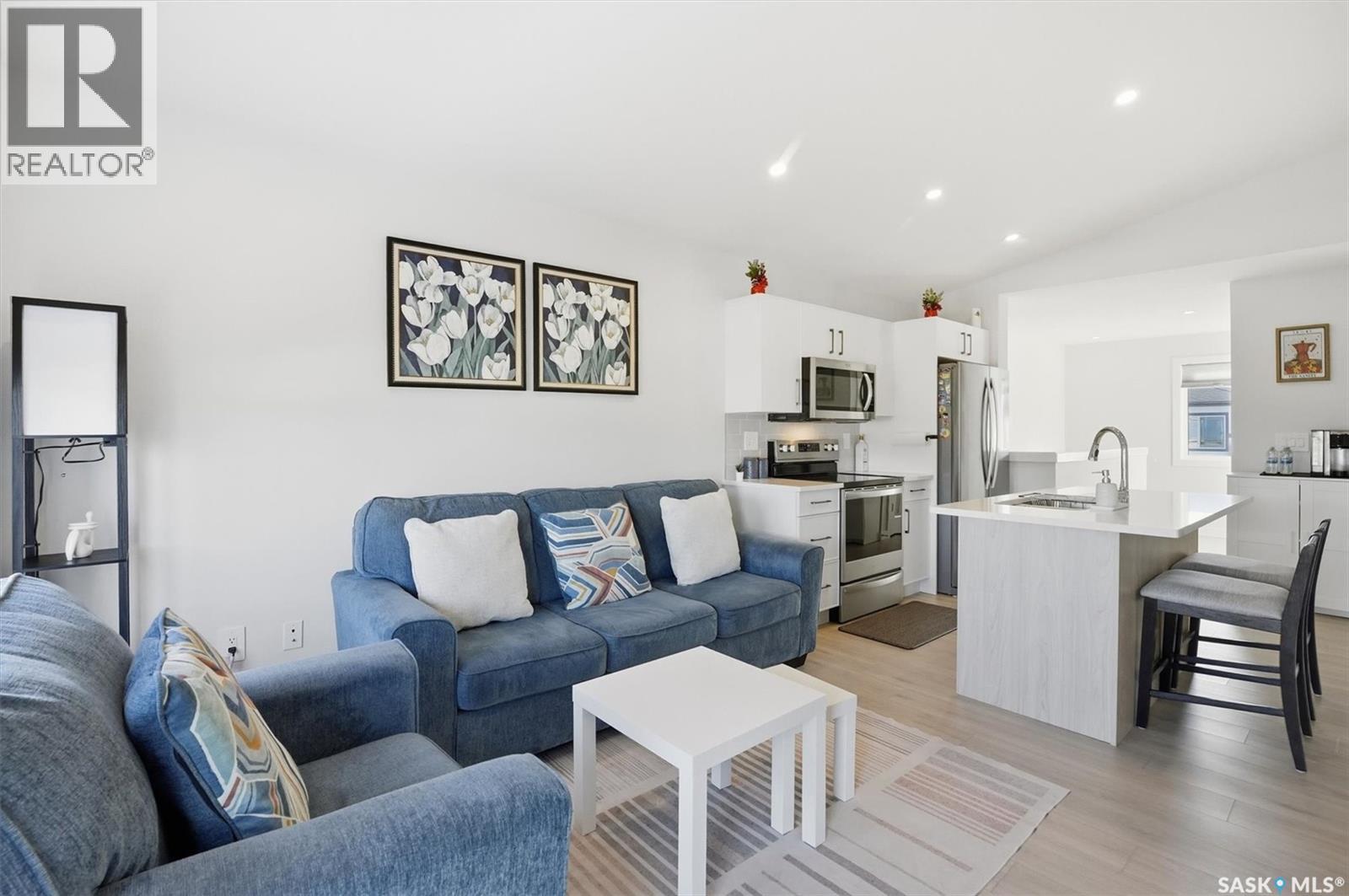 30 651 Dubois Crescent, Saskatoon, Saskatchewan  S7V 1N3 - Photo 9 - SK028559