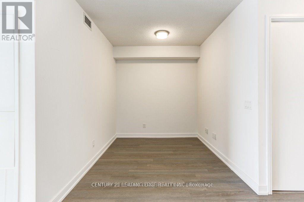 1910 - 20 Thomas Riley Road, Toronto, Ontario  M9B 1B3 - Photo 11 - W12787968