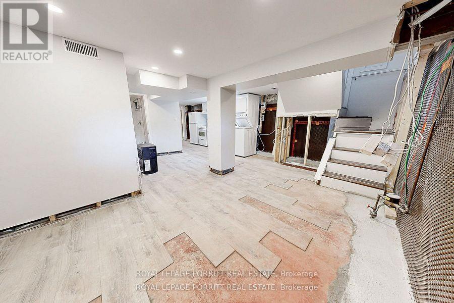 217 Alderbrae Avenue, Toronto, Ontario  M8W 4K4 - Photo 22 - W12787970