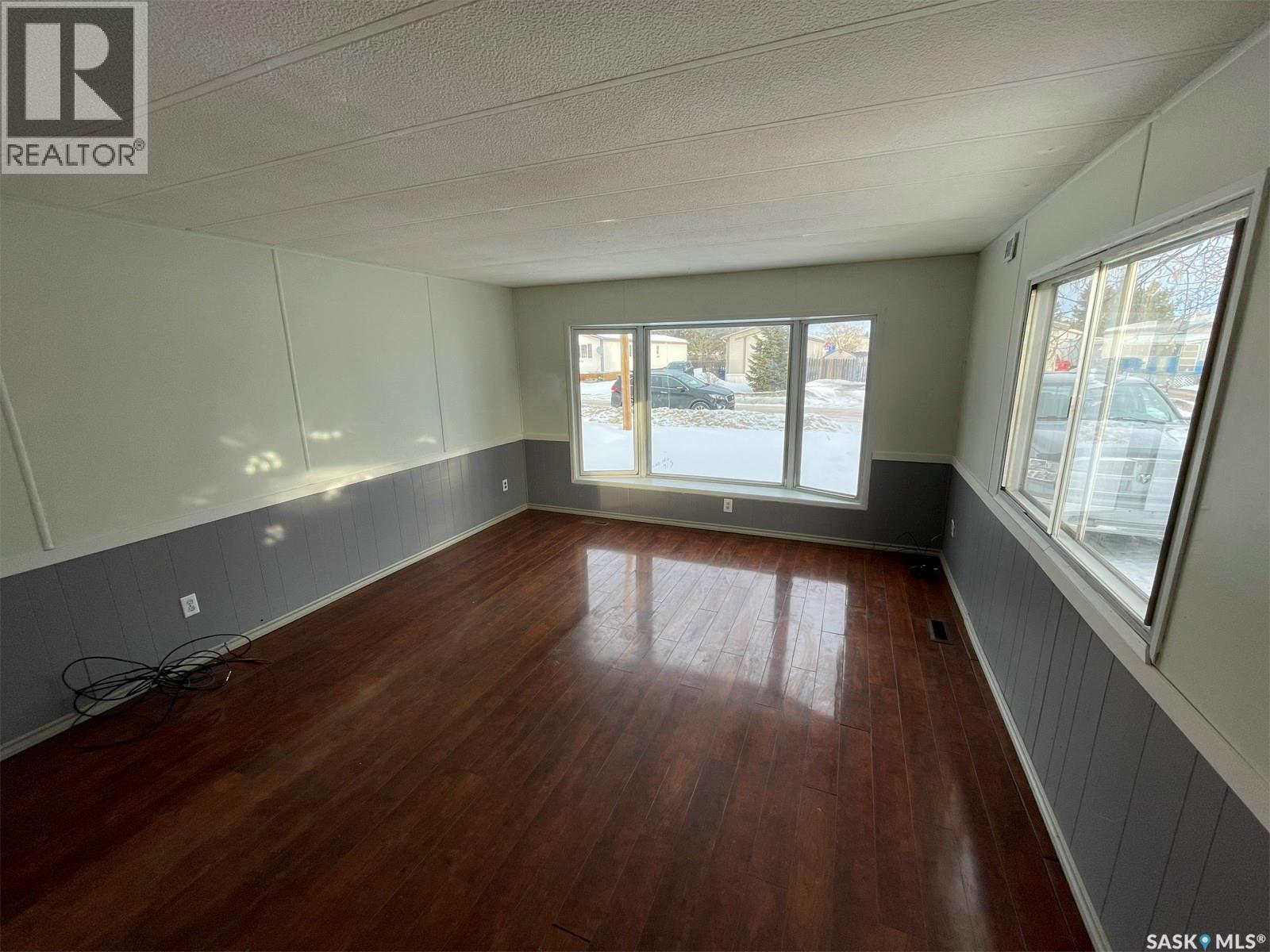 516 7th Avenue E, Meadow Lake, Saskatchewan  S9X 1Y4 - Photo 2 - SK028437