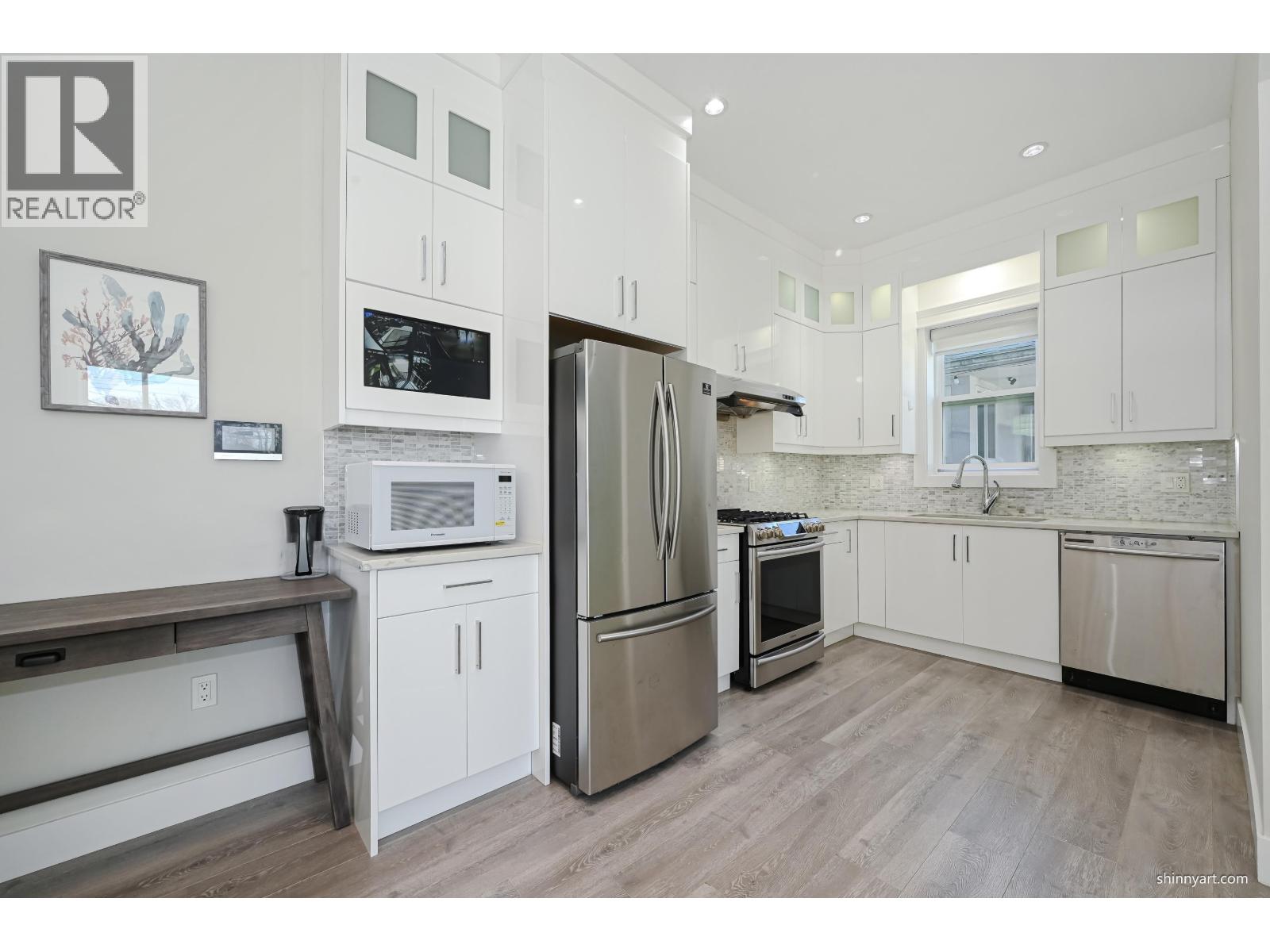 4737 Gothard Street, Vancouver, British Columbia  V5R 3L1 - Photo 8 - R3089739