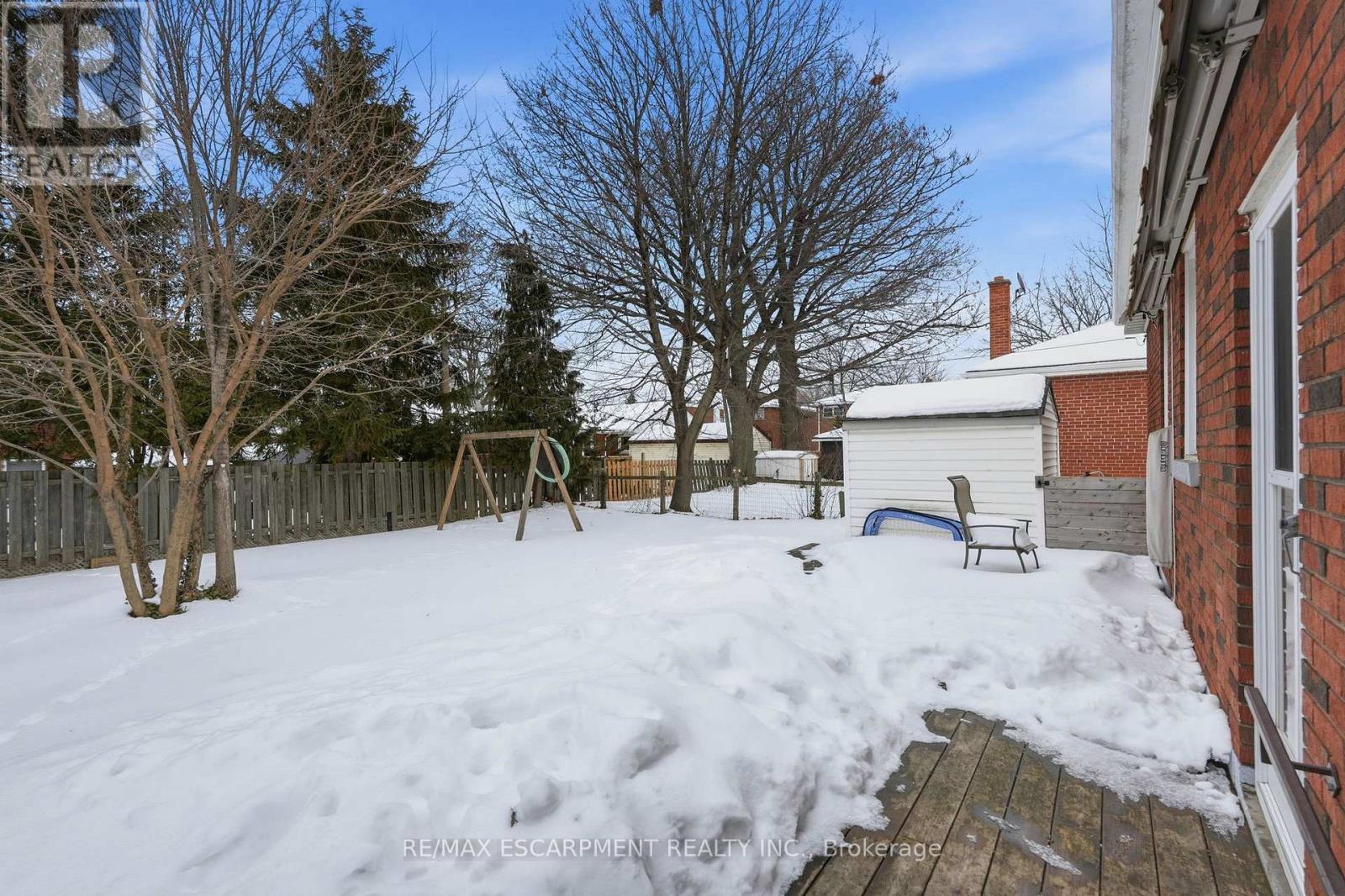 15 Mulock Avenue, Hamilton, Ontario  L8T 1H4 - Photo 41 - X12787780