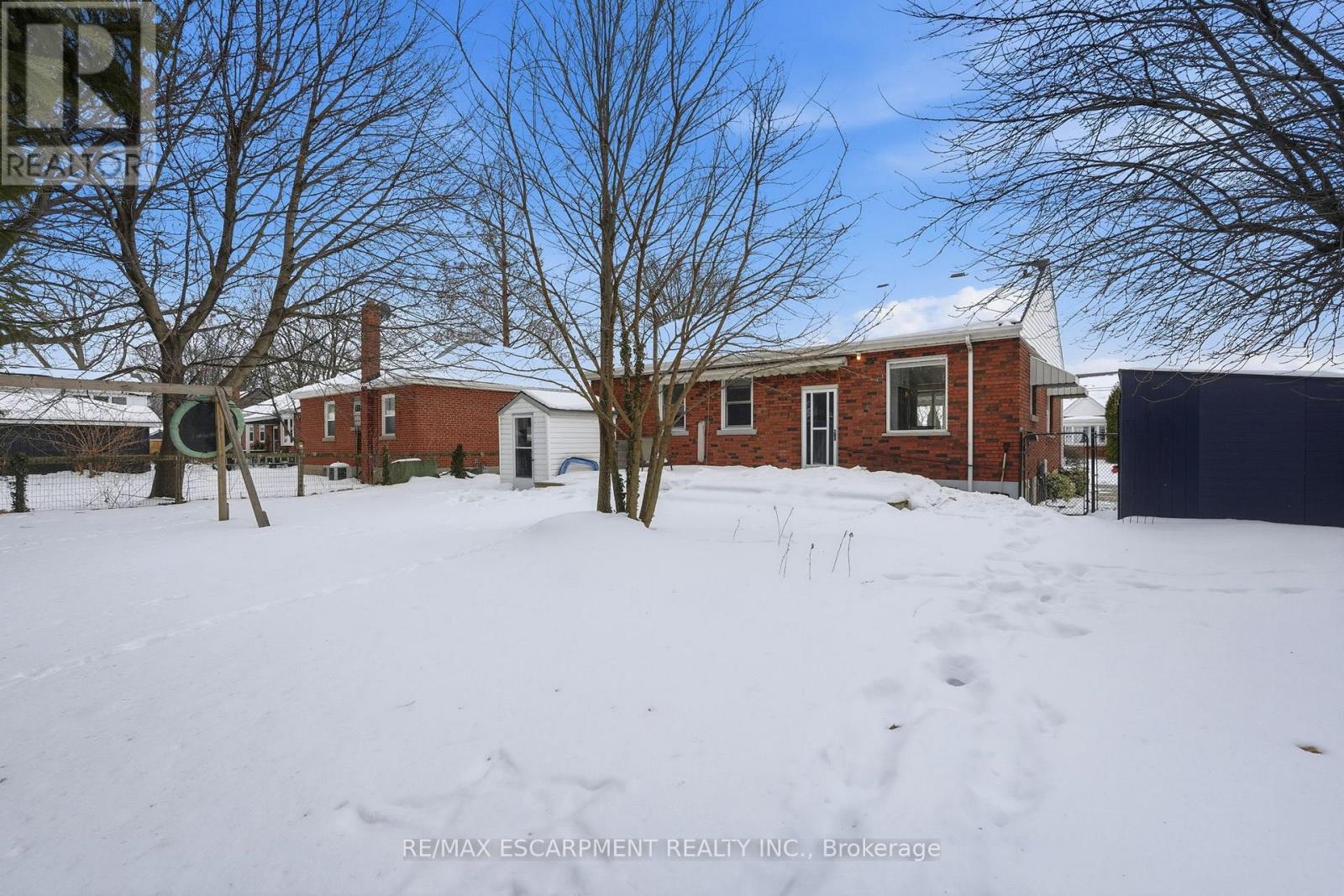 15 Mulock Avenue, Hamilton, Ontario  L8T 1H4 - Photo 45 - X12787780
