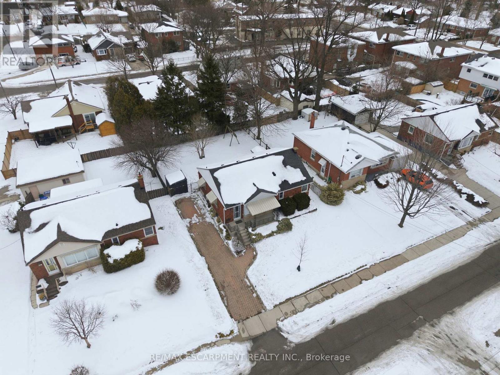 15 Mulock Avenue, Hamilton, Ontario  L8T 1H4 - Photo 46 - X12787780