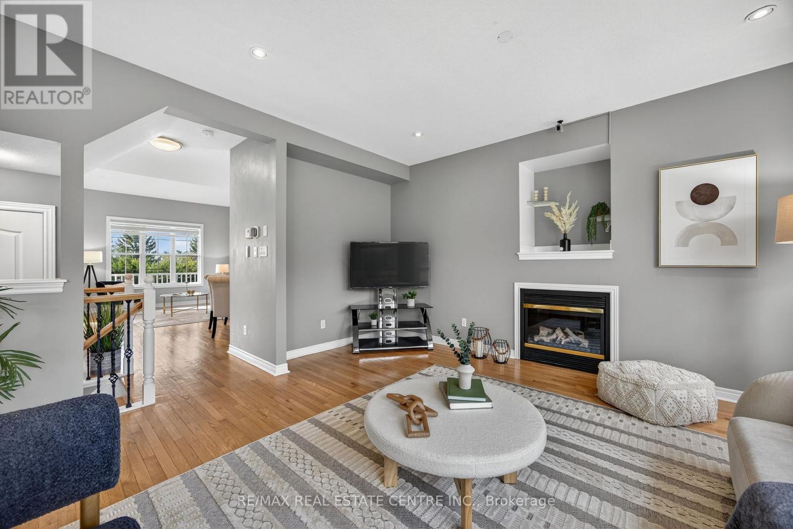 37 Woodland Drive, East Garafraxa, Ontario  L9W 6B7 - Photo 13 - X12787830