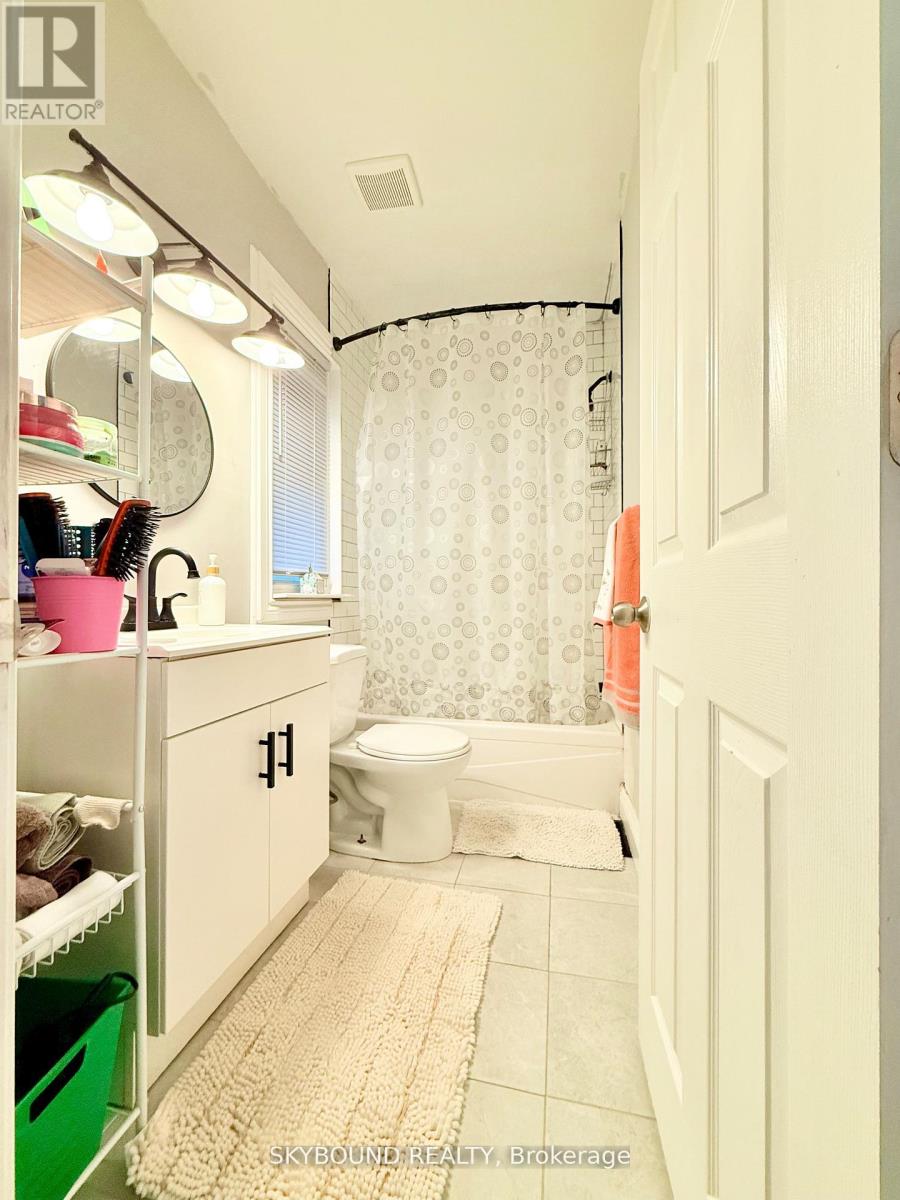 1723 Langlois Avenue, Windsor, Ontario  N8X 4M4 - Photo 8 - X12787854