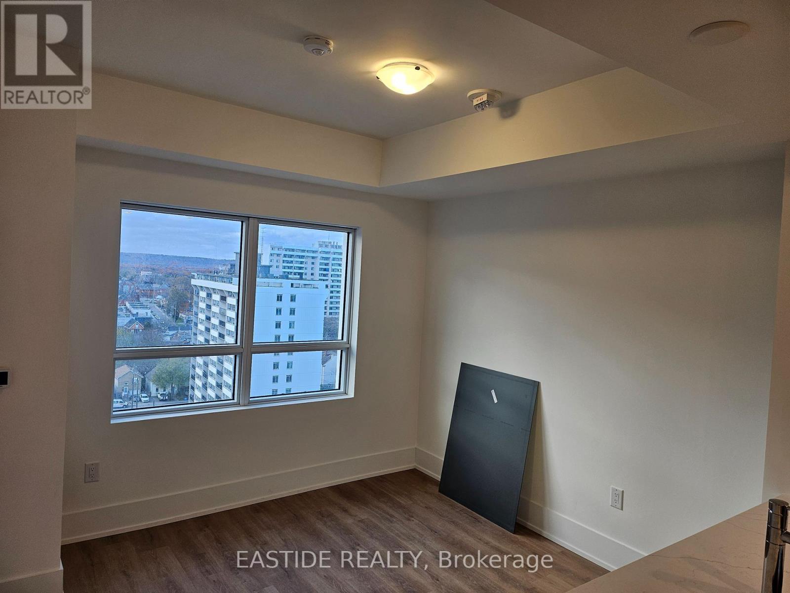 1203 - 206 King Street W, Hamilton, Ontario  L8P 1A5 - Photo 7 - X12787864