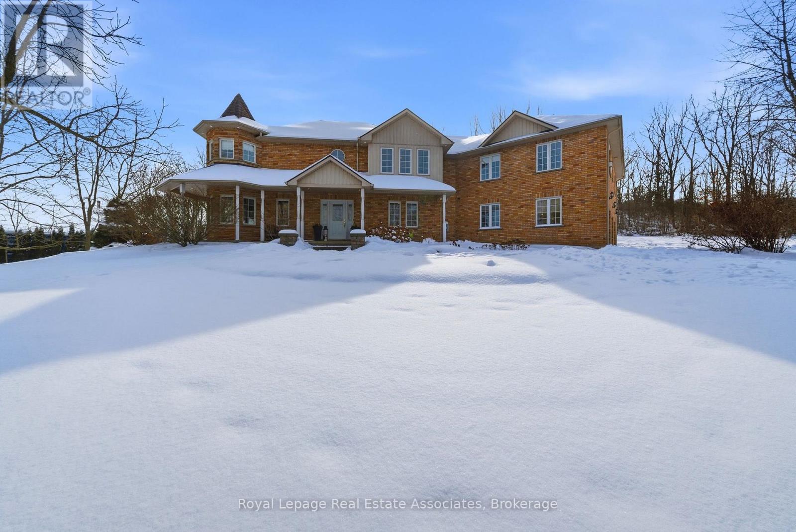 86 Ridge Road E, Grimsby, Ontario  L3M 4E7 - Photo 2 - X12787878