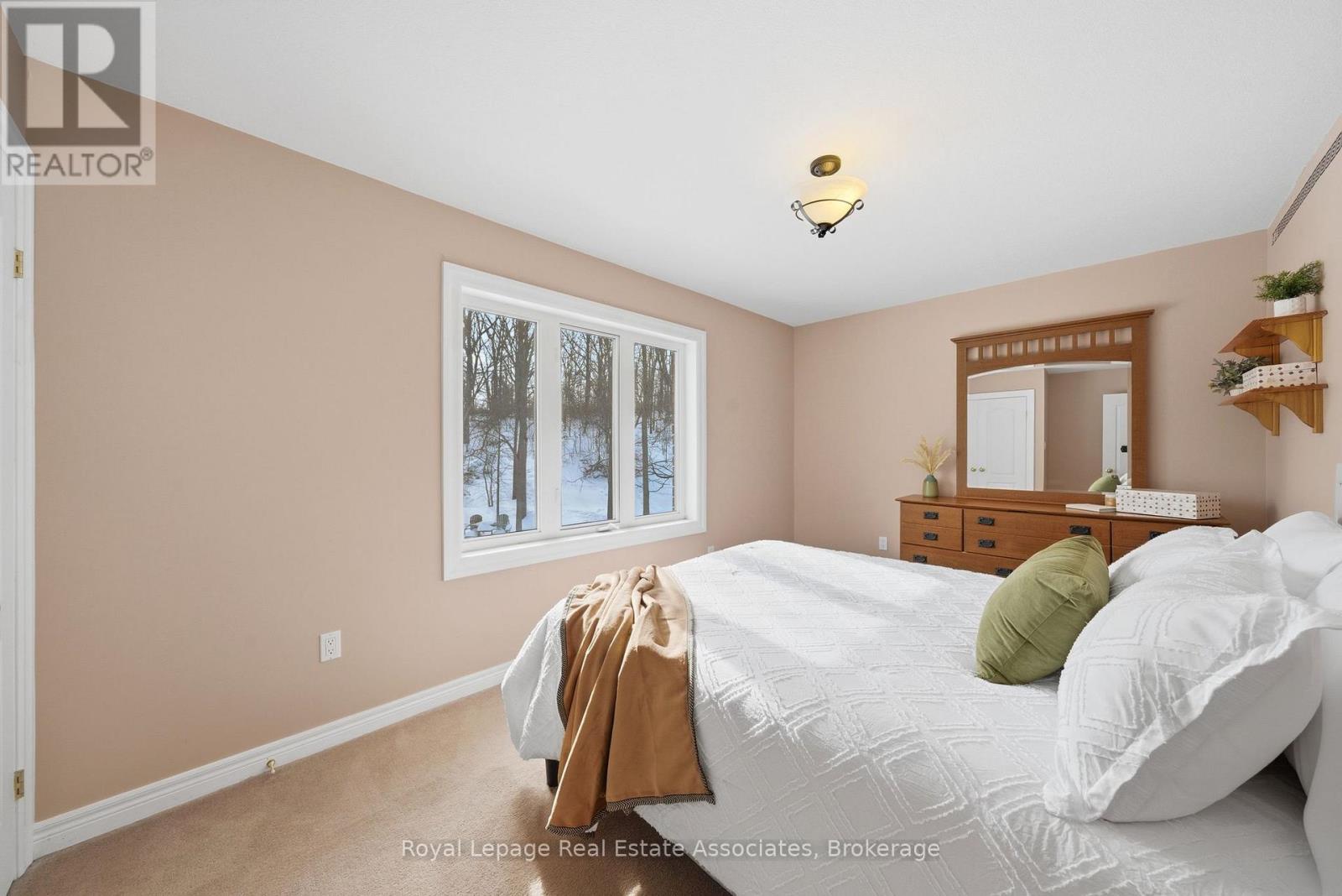 86 Ridge Road E, Grimsby, Ontario  L3M 4E7 - Photo 26 - X12787878