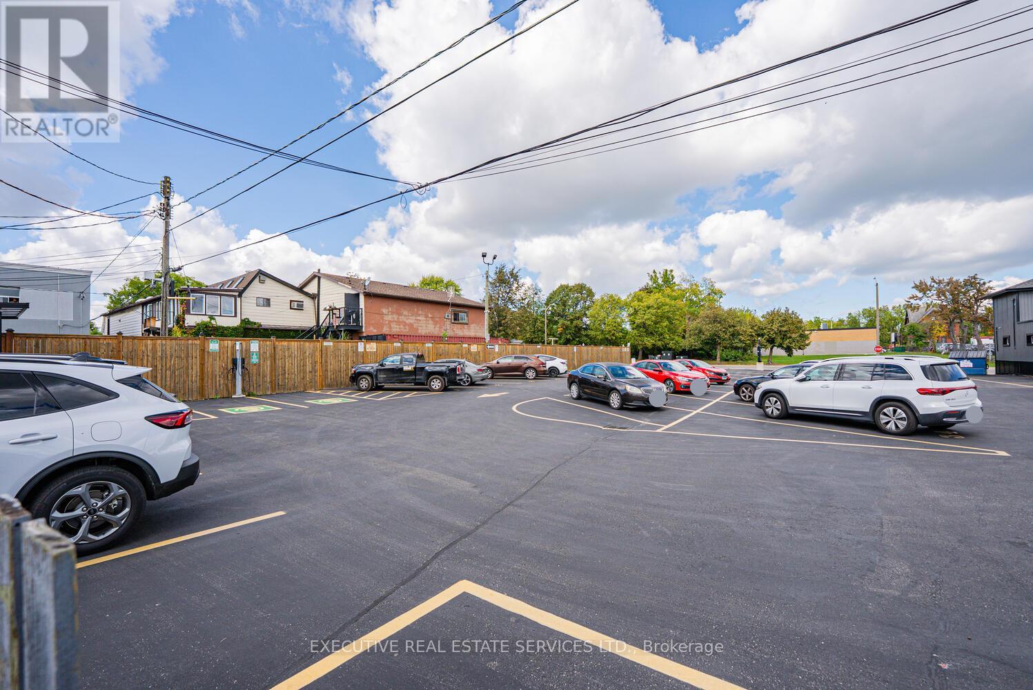 4681 Queen Street, Niagara Falls (Downtown), Ontario  L2E 2L9 - Photo 39 - X12787952