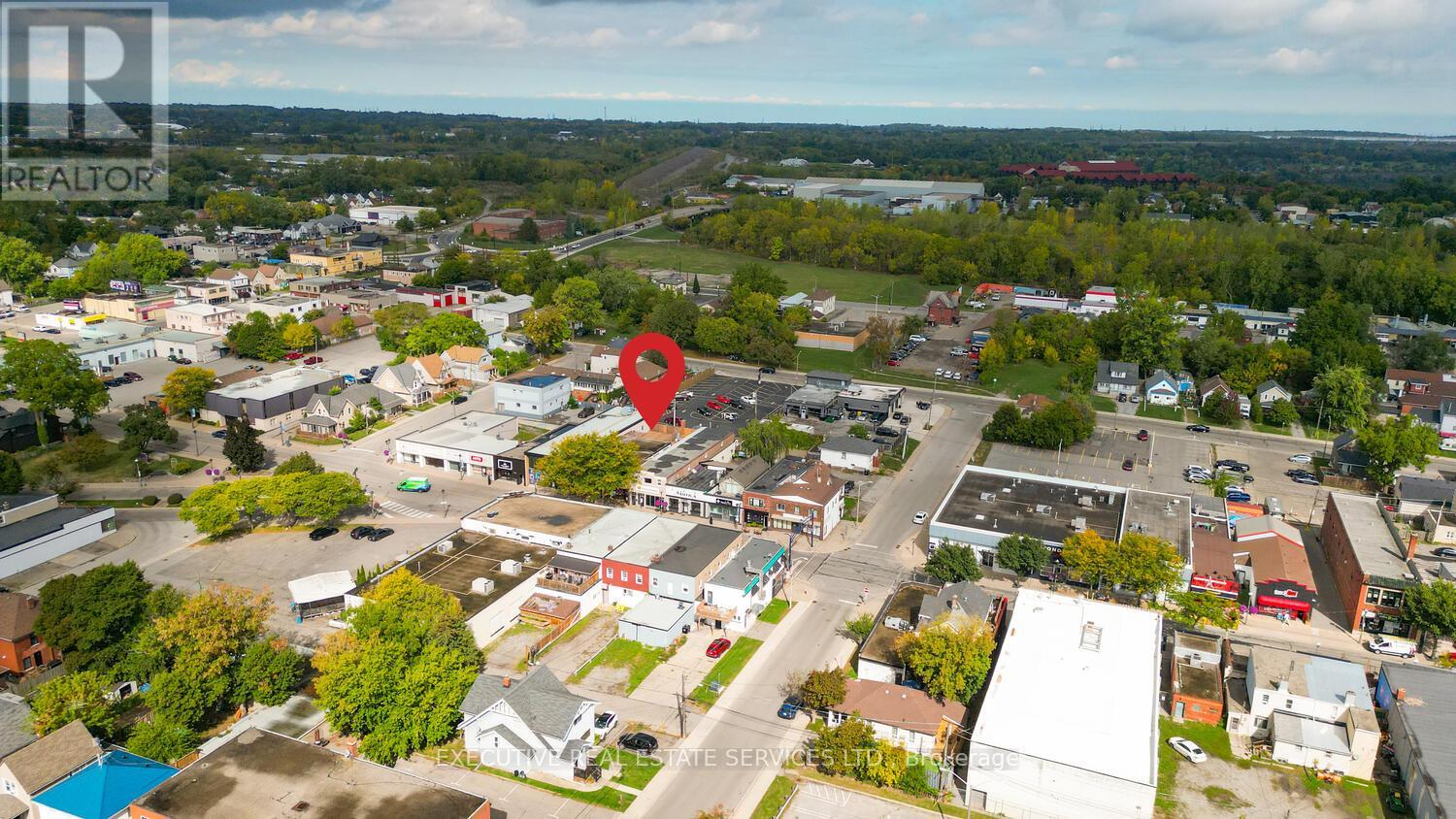 4681 Queen Street, Niagara Falls (Downtown), Ontario  L2E 2L9 - Photo 4 - X12787952