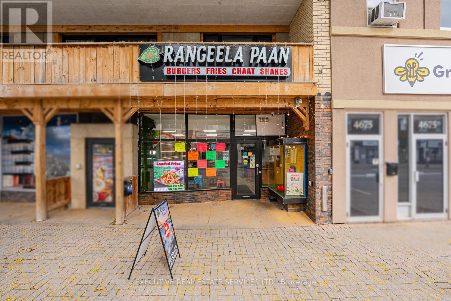 4681 Queen Street, Niagara Falls (Downtown), Ontario  L2E 2L9 - Photo 6 - X12787952