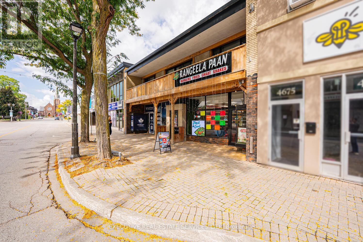 4681 Queen Street, Niagara Falls (Downtown), Ontario  L2E 2L9 - Photo 8 - X12787952