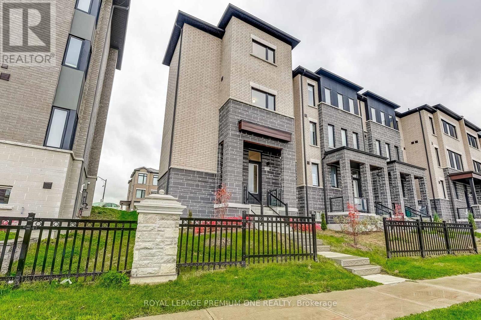 117 Tennant Circle, Vaughan, Ontario  L4H 5L5 - Photo 40 - N12669126