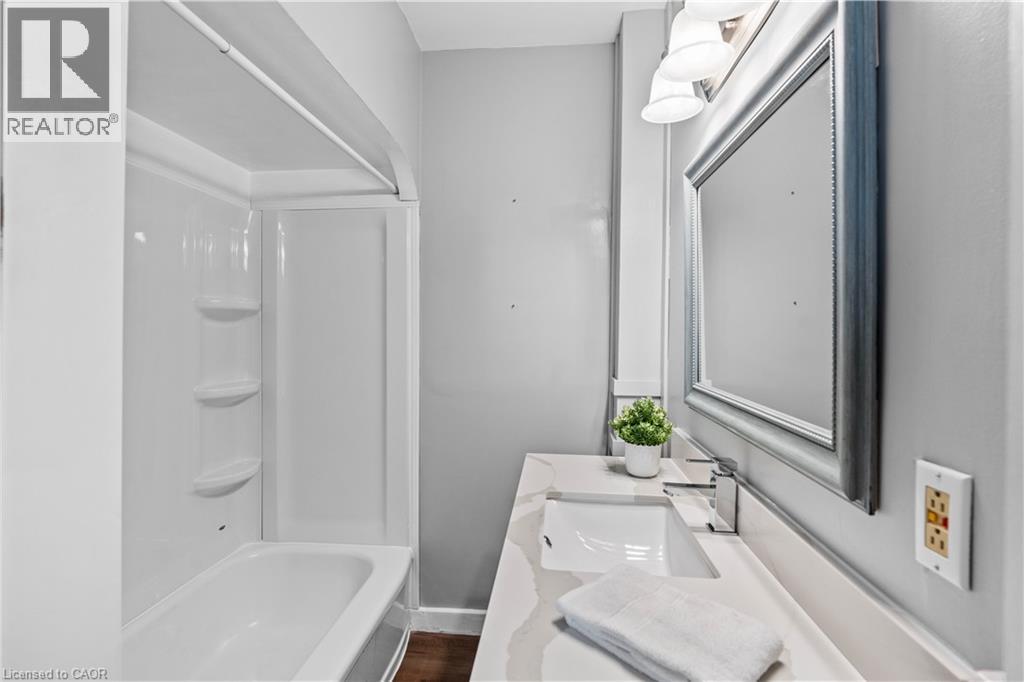 13 Craig Boulevard, Grimsby, Ontario  L3M 4C2 - Photo 16 - 40804829