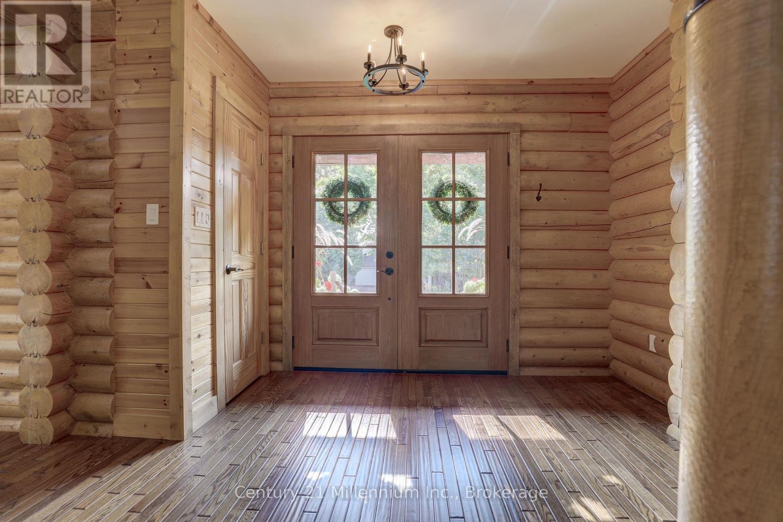 647 Mallory Beach Road, South Bruce Peninsula, Ontario  N0H 2T0 - Photo 17 - X12788058