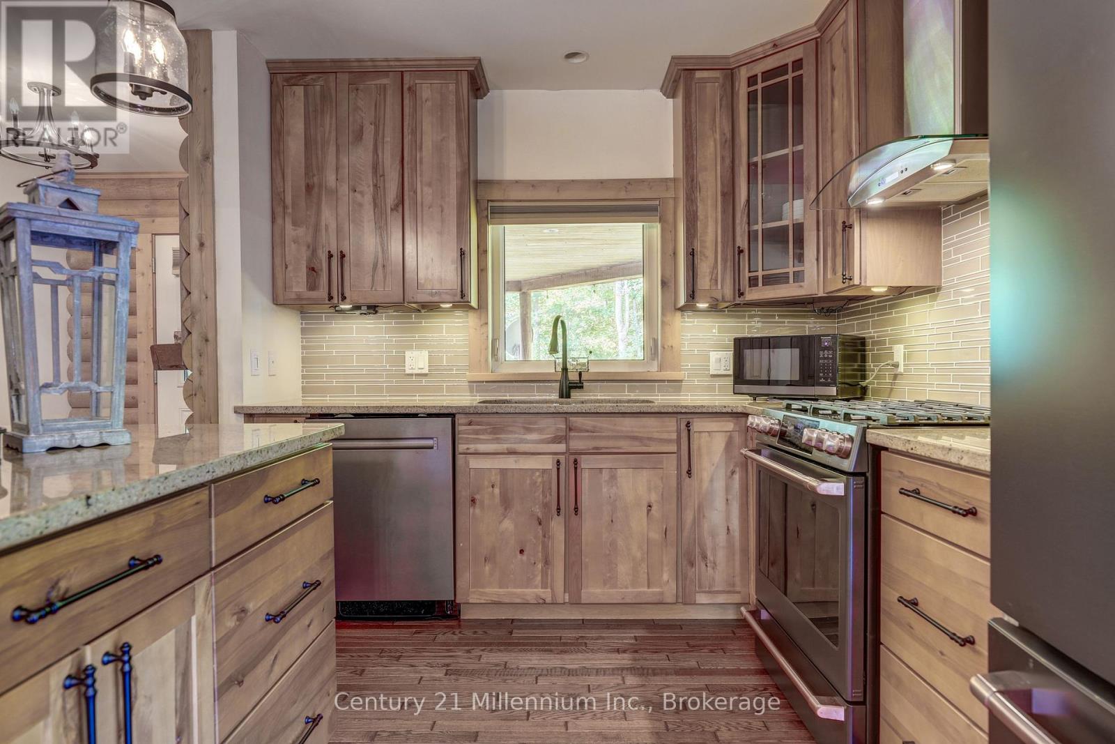 647 Mallory Beach Road, South Bruce Peninsula, Ontario  N0H 2T0 - Photo 26 - X12788058