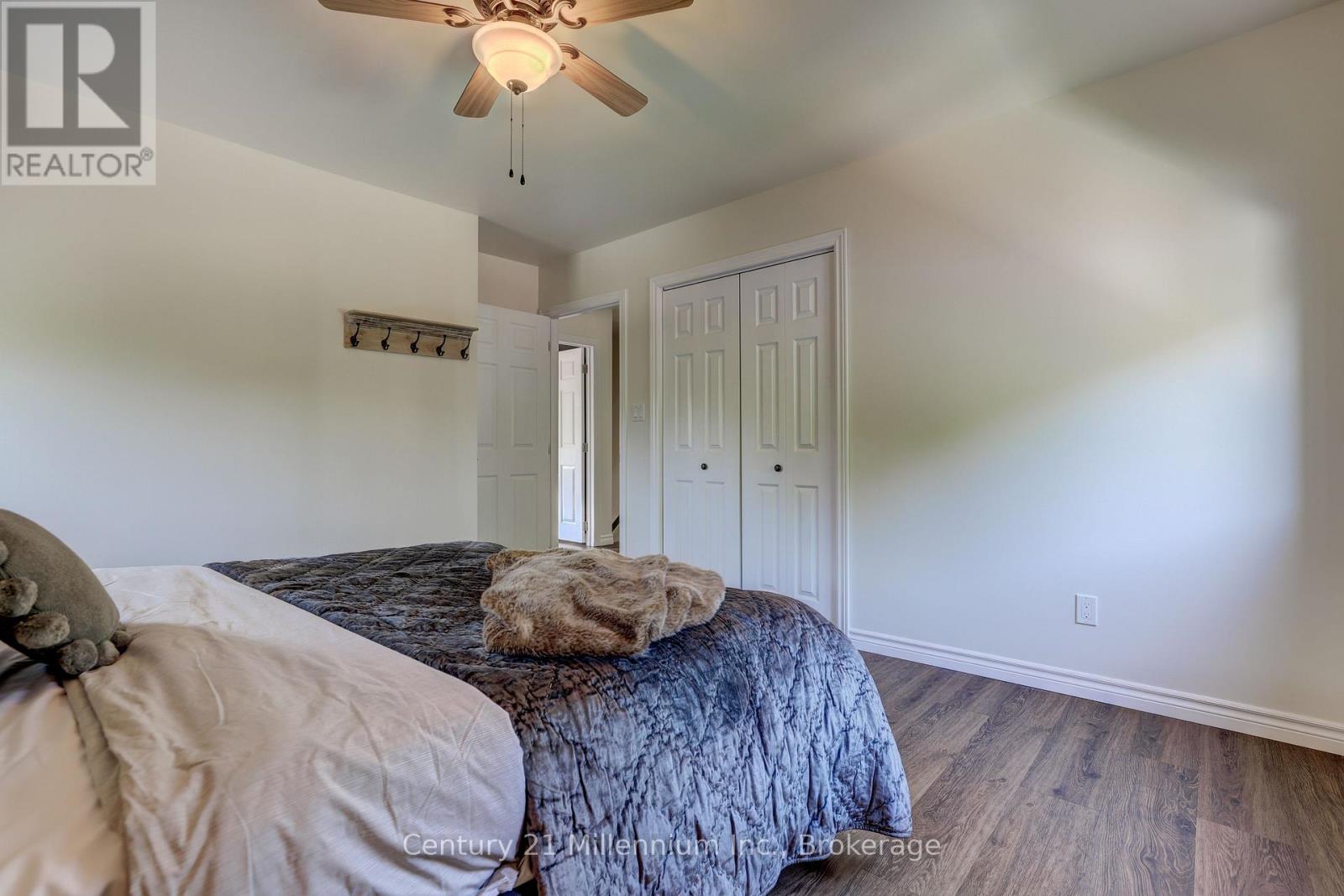 647 Mallory Beach Road, South Bruce Peninsula, Ontario  N0H 2T0 - Photo 39 - X12788058