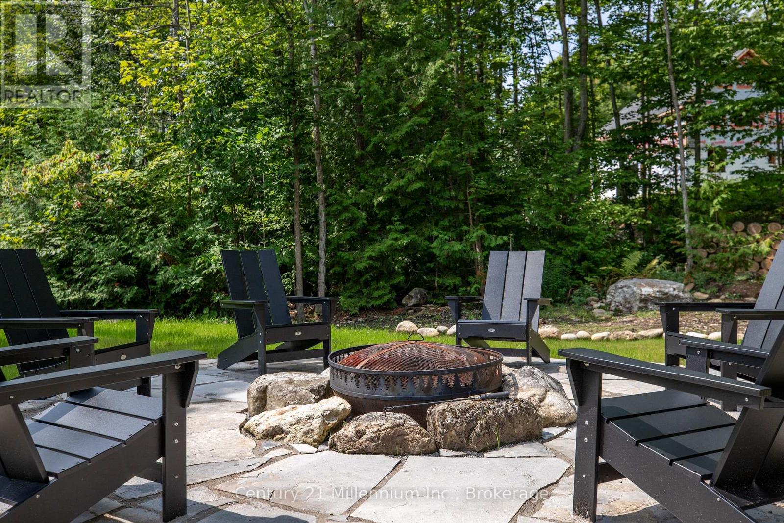 647 Mallory Beach Road, South Bruce Peninsula, Ontario  N0H 2T0 - Photo 9 - X12788058