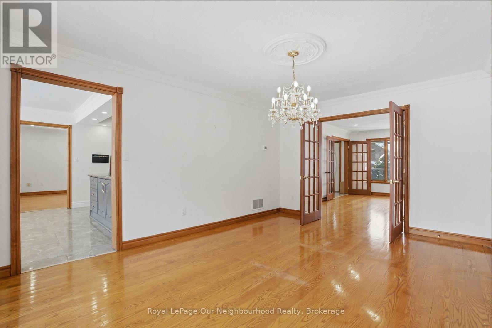 79 Elizabeth Street, Oshawa (Mclaughlin), Ontario  L1J 8H3 - Photo 9 - E12787972