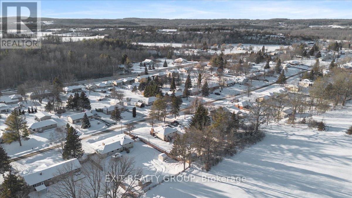 84 Chatterton Valley Crescent, Quinte West (Sidney Ward), Ontario  K0K 2B0 - Photo 35 - X12788044