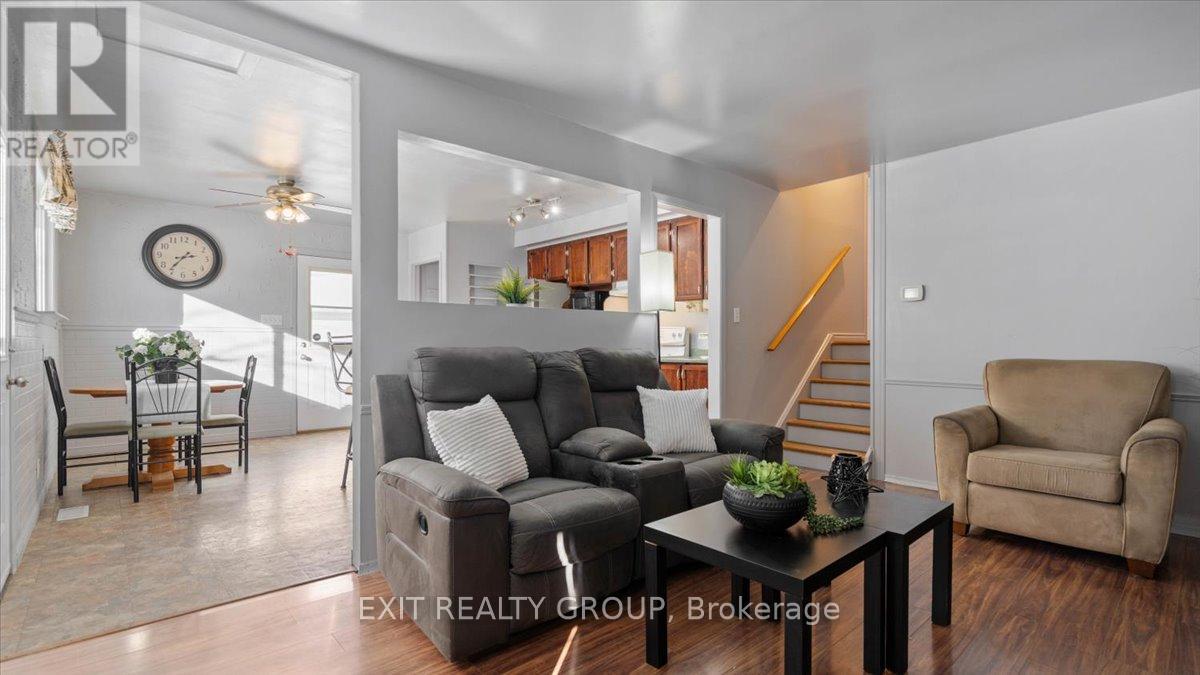 84 Chatterton Valley Crescent, Quinte West (Sidney Ward), Ontario  K0K 2B0 - Photo 8 - X12788044