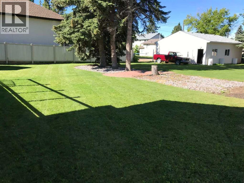 3742 44 Avenue, Red Deer, Alberta  T4N 3H5 - Photo 2 - A2285525