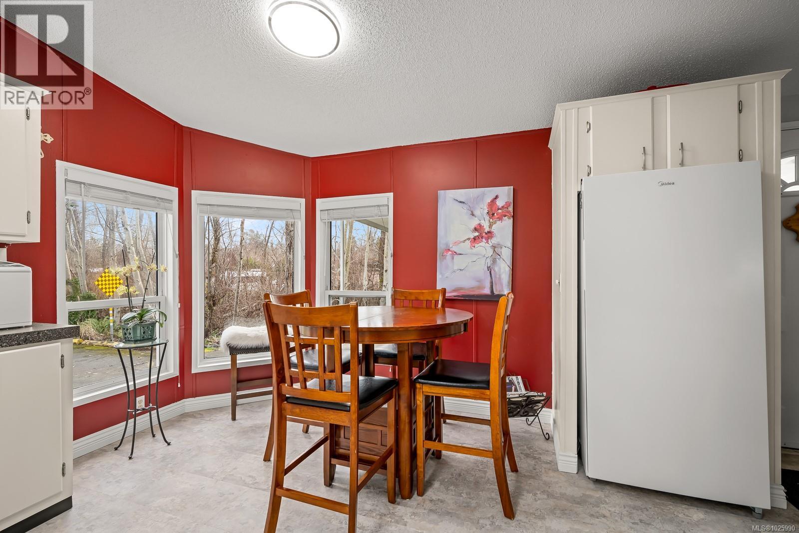 16 2140 20th St, Courtenay, British Columbia  V9N 2G6 - Photo 9 - 1025990