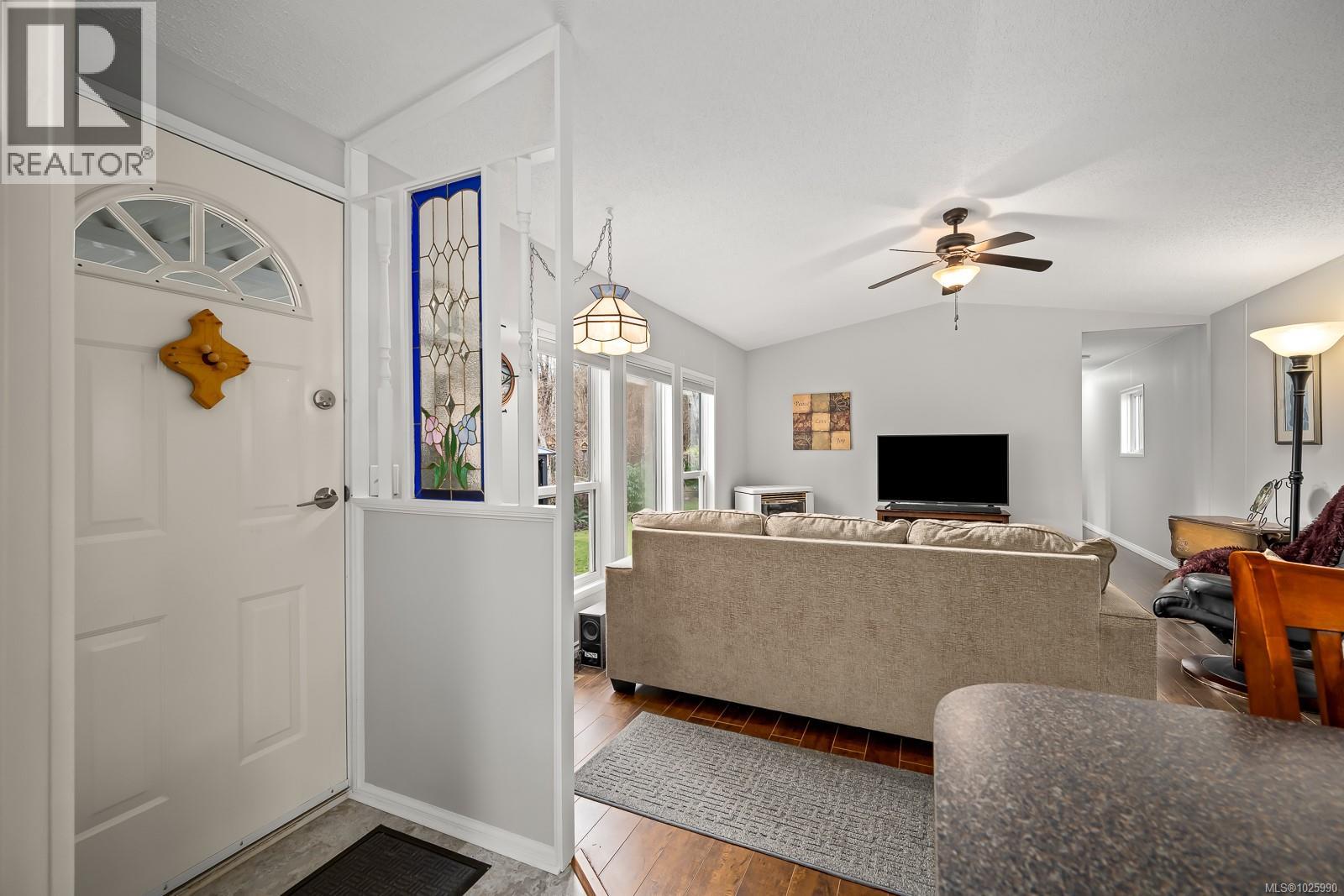 16 2140 20th St, Courtenay, British Columbia  V9N 2G6 - Photo 10 - 1025990