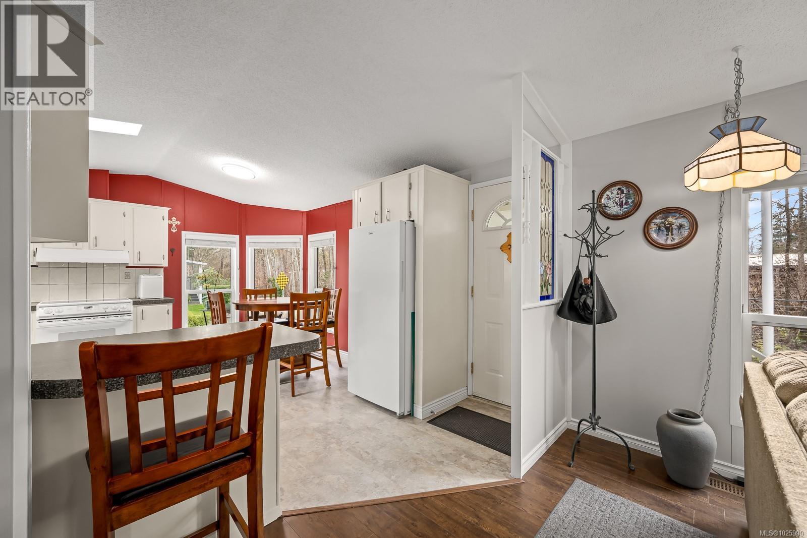 16 2140 20th St, Courtenay, British Columbia  V9N 2G6 - Photo 38 - 1025990