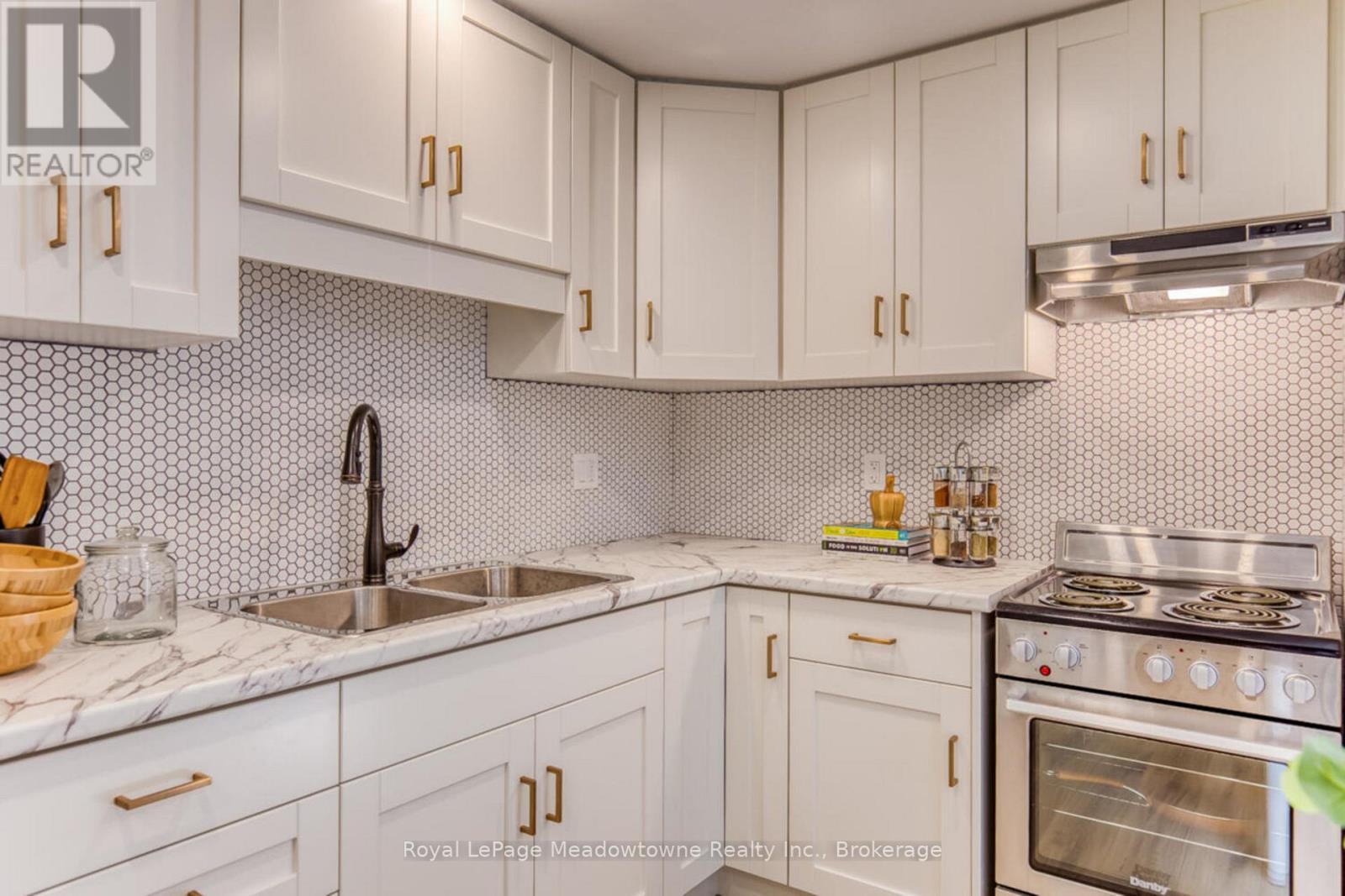 30 Cluthe Crescent, Kitchener, Ontario  N2P 1M8 - Photo 30 - X12788010