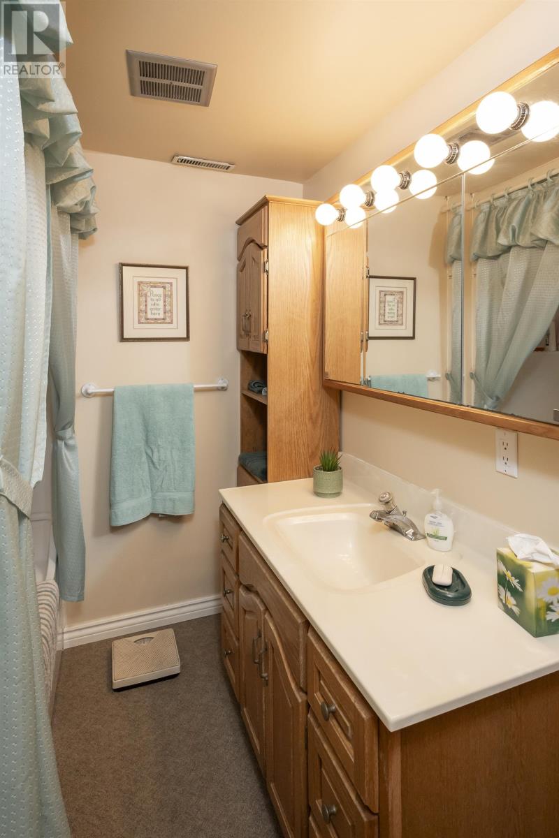 75 Manion Pl, Thunder Bay, Ontario  P7A 6Y9 - Photo 28 - TB2600237