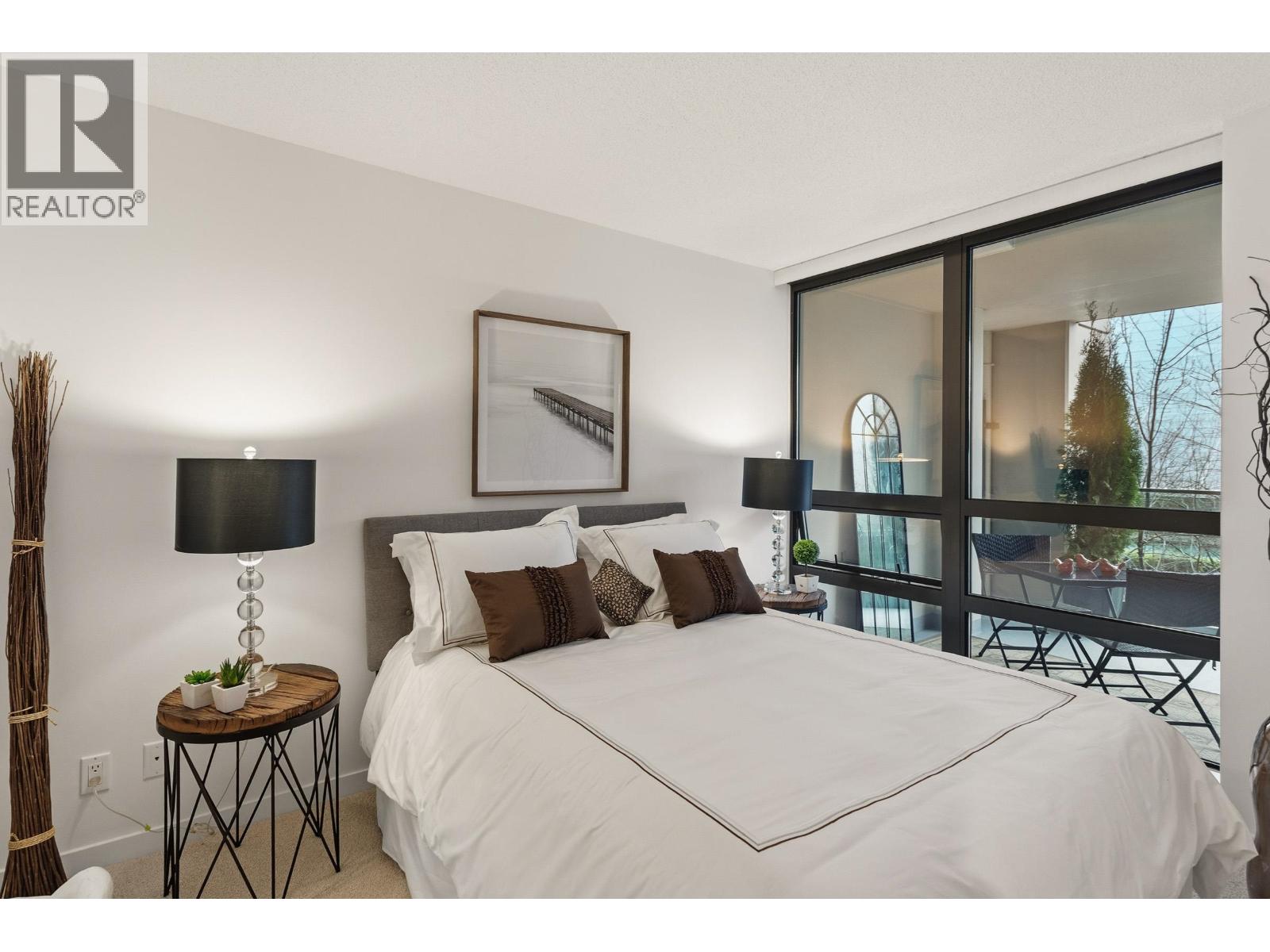 303 933 Hornby Street, Vancouver, British Columbia  V6Z 3G4 - Photo 11 - R3089821