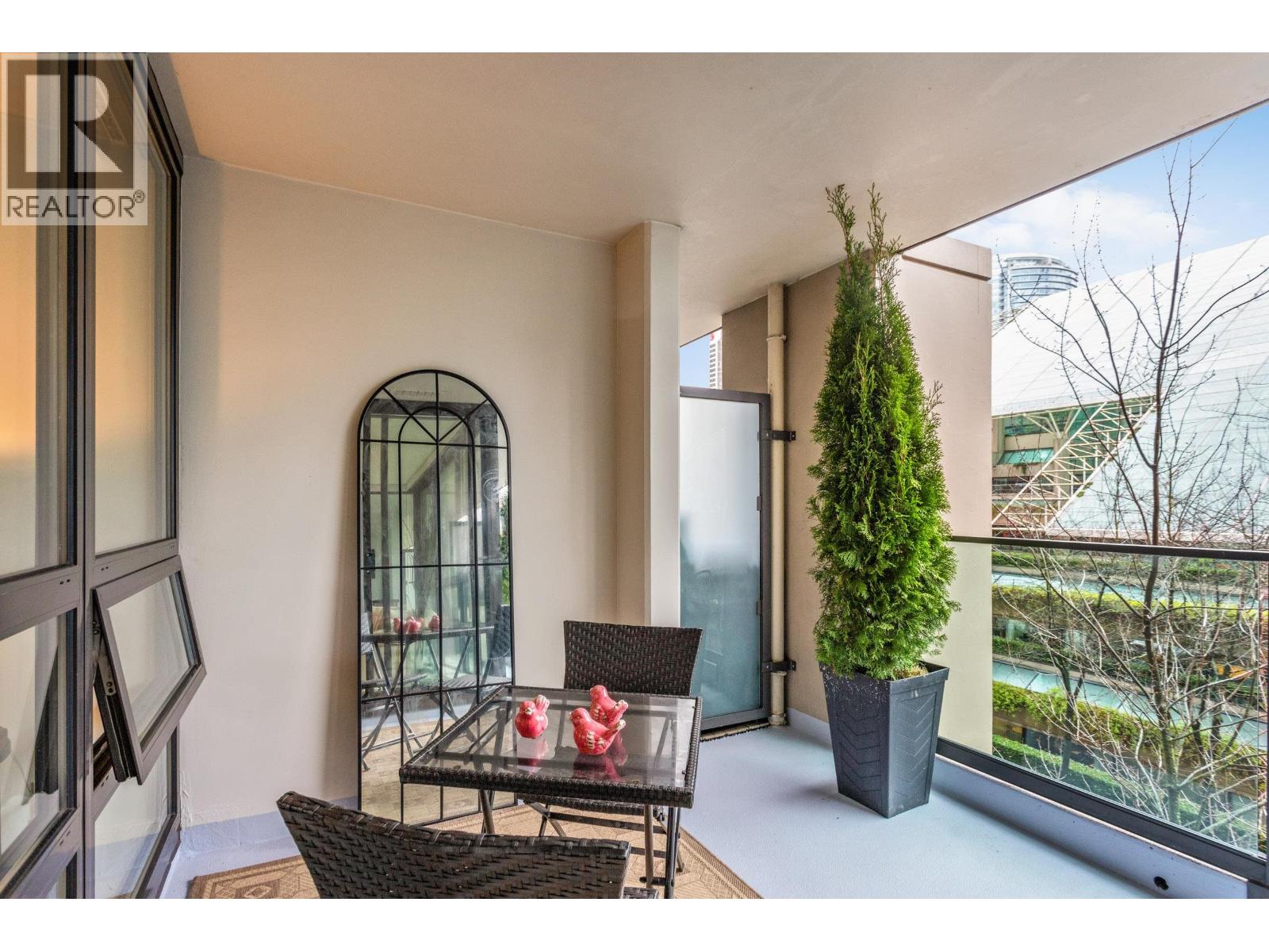 303 933 Hornby Street, Vancouver, British Columbia  V6Z 3G4 - Photo 17 - R3089821