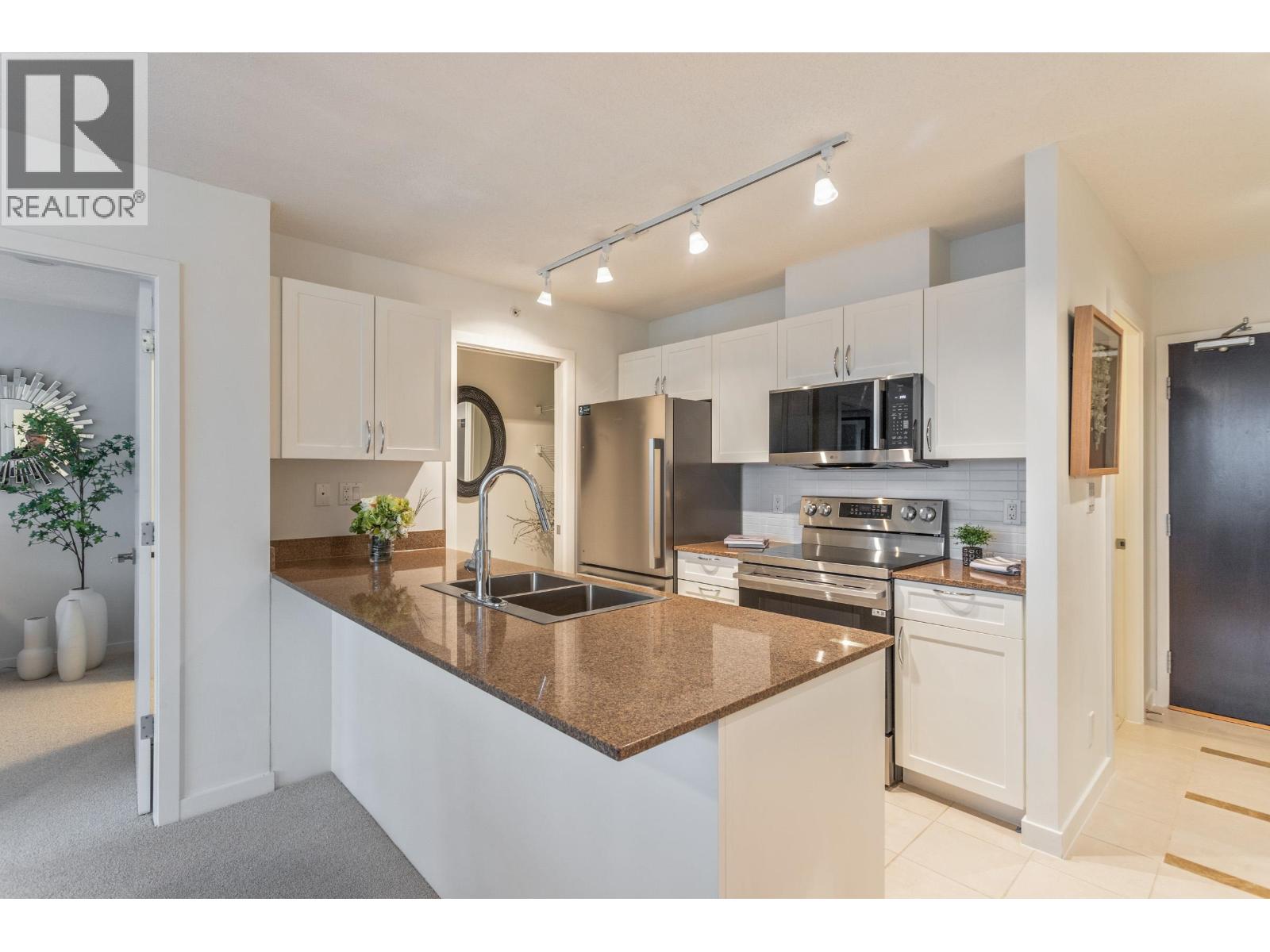 303 933 Hornby Street, Vancouver, British Columbia  V6Z 3G4 - Photo 6 - R3089821