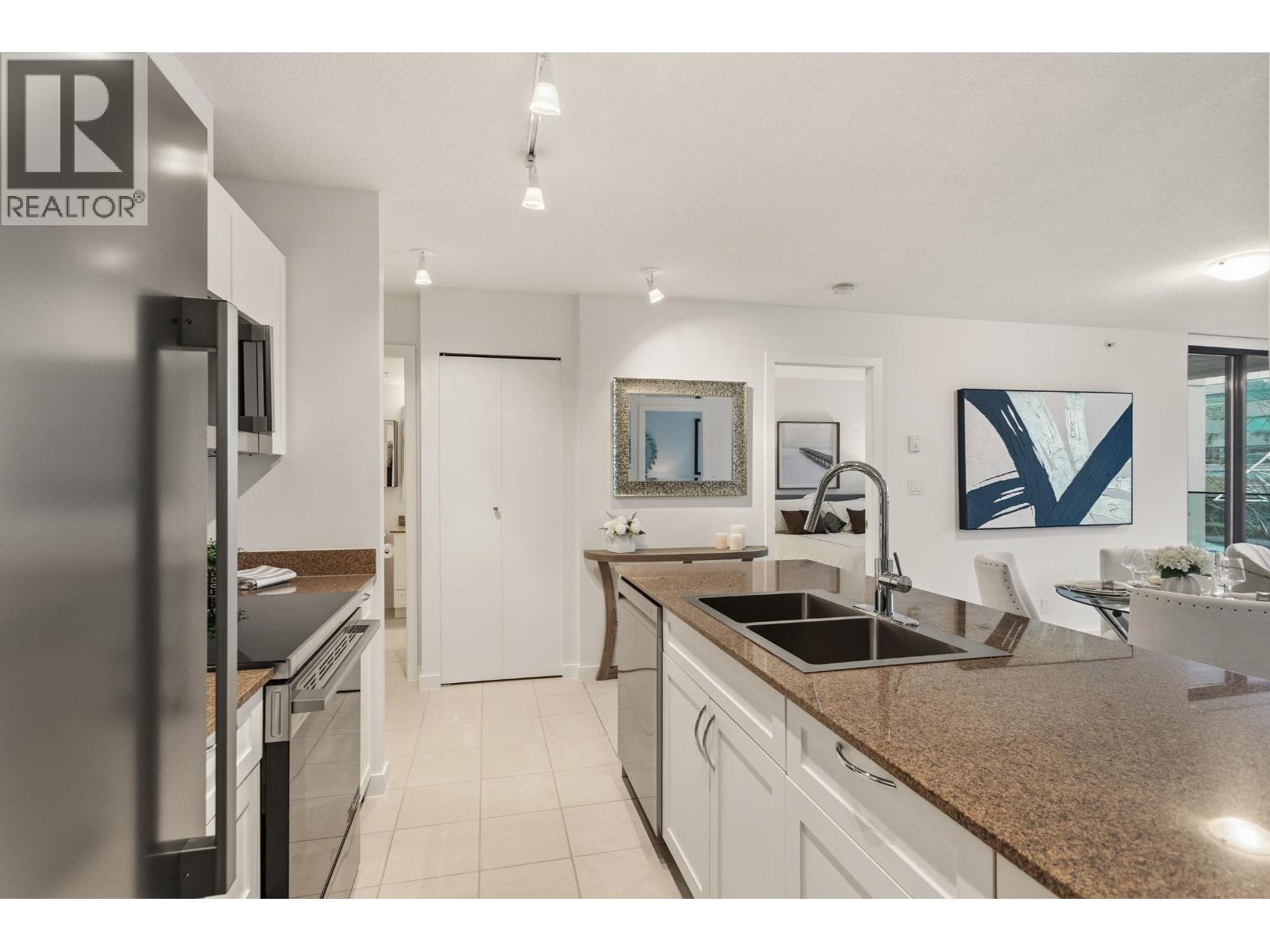 303 933 Hornby Street, Vancouver, British Columbia  V6Z 3G4 - Photo 7 - R3089821