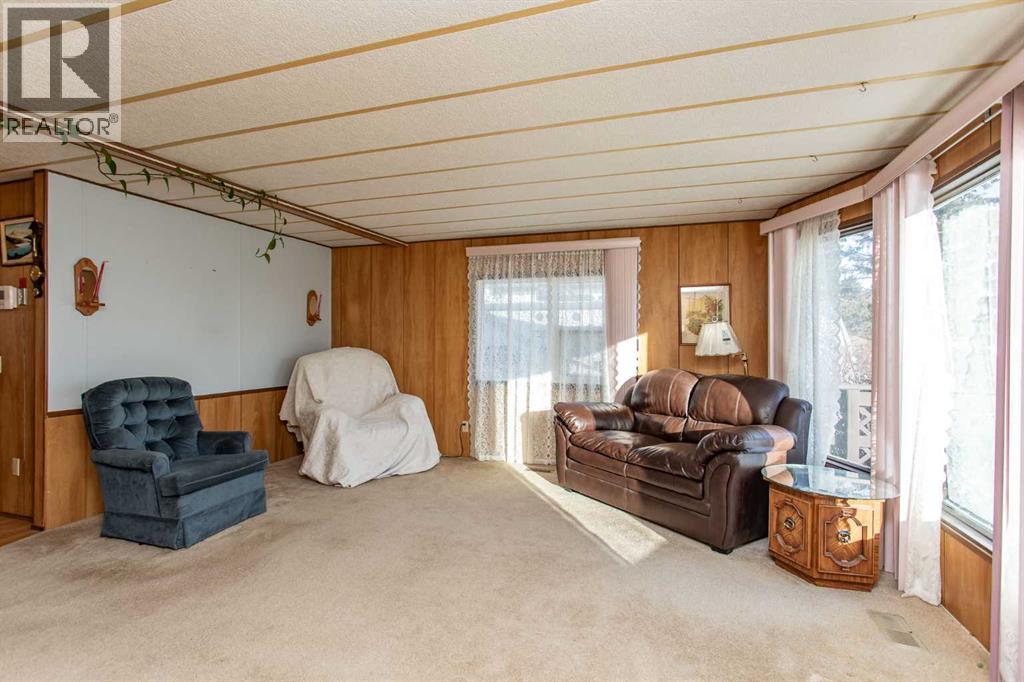 6410 51 Street, Ponoka, Alberta  T4J 1E2 - Photo 4 - A2283884