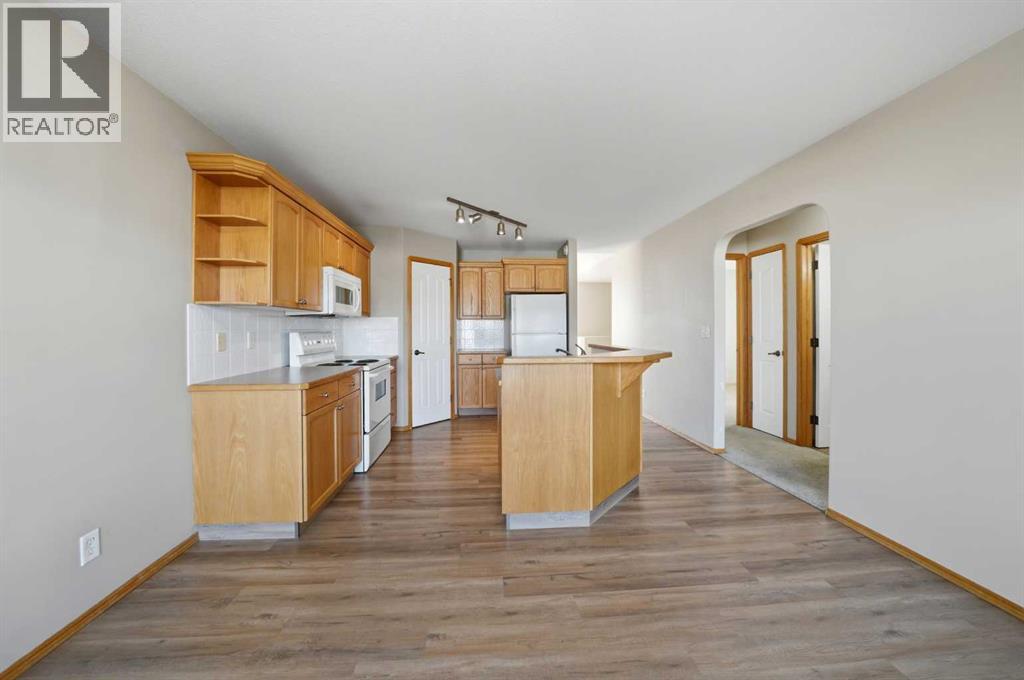 96 Addington Drive, Red Deer, Alberta  T4R 2V4 - Photo 8 - A2285322