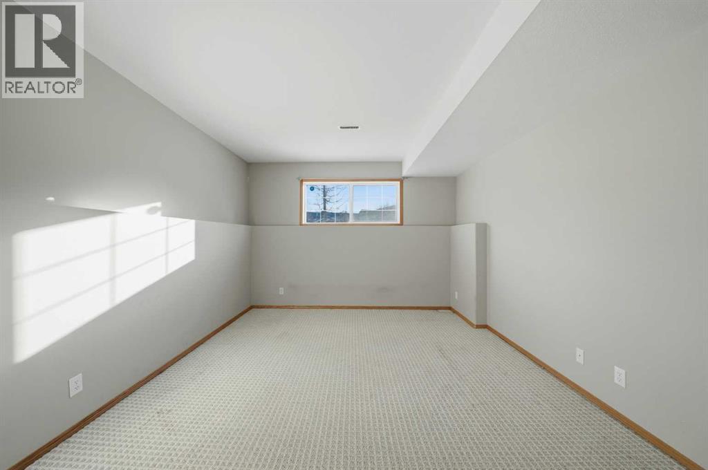 96 Addington Drive, Red Deer, Alberta  T4R 2V4 - Photo 21 - A2285322