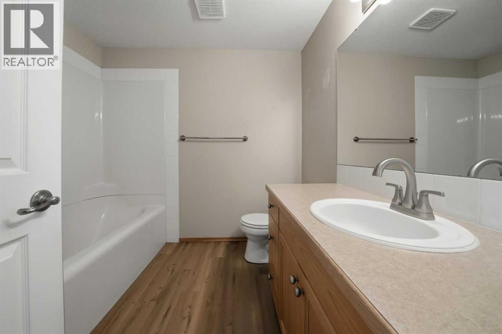 96 Addington Drive, Red Deer, Alberta  T4R 2V4 - Photo 24 - A2285322