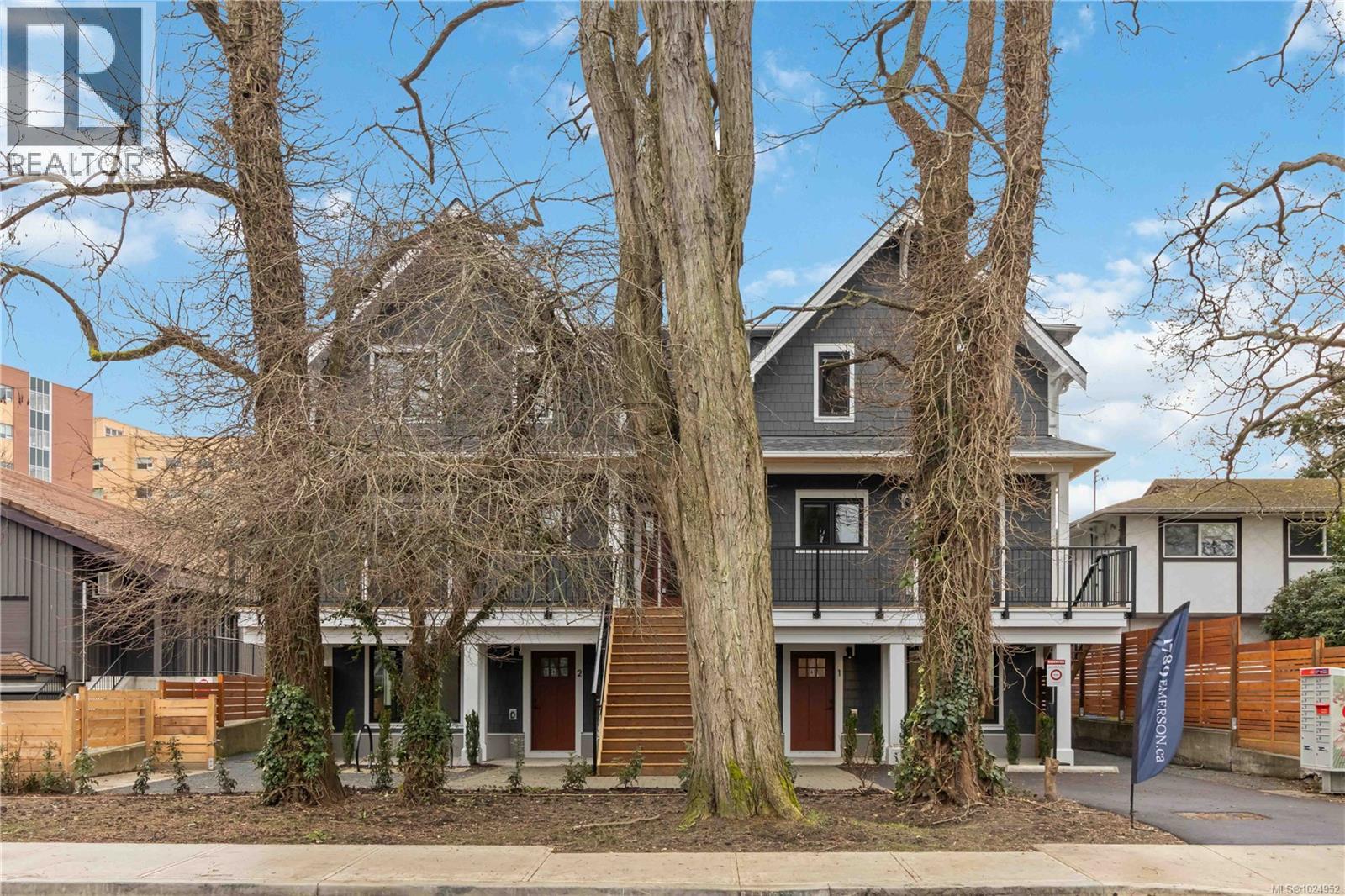 5 1789 Emerson St, Victoria, British Columbia