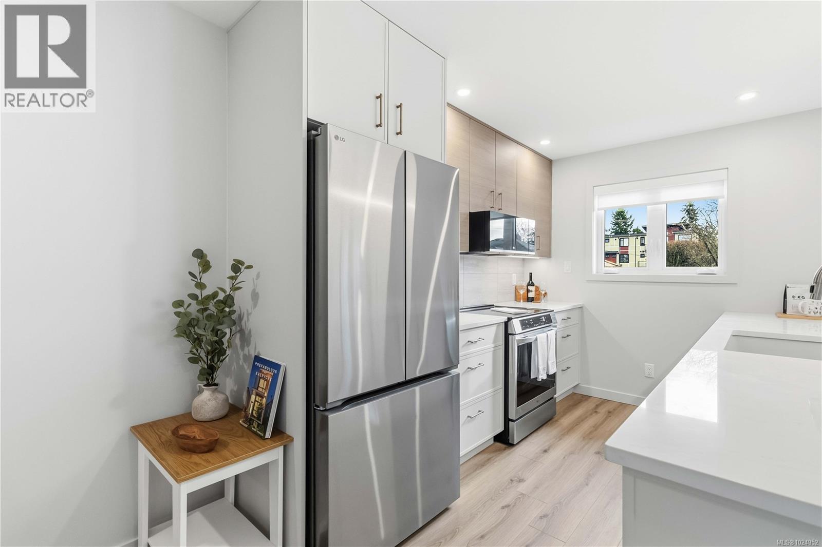 5 1789 Emerson St, Victoria, British Columbia  V8R 2C2 - Photo 17 - 1024952