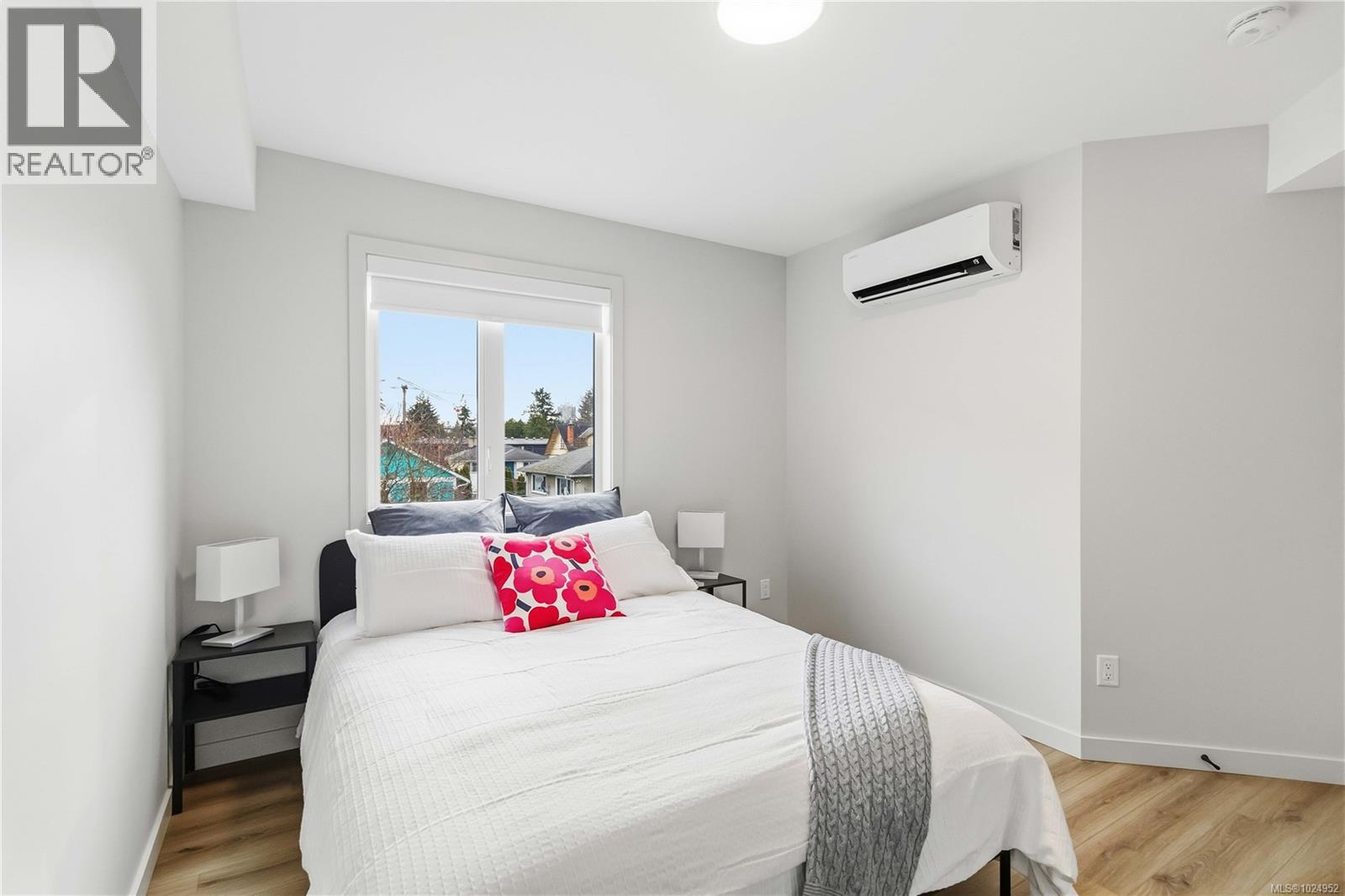 5 1789 Emerson St, Victoria, British Columbia  V8R 2C2 - Photo 29 - 1024952