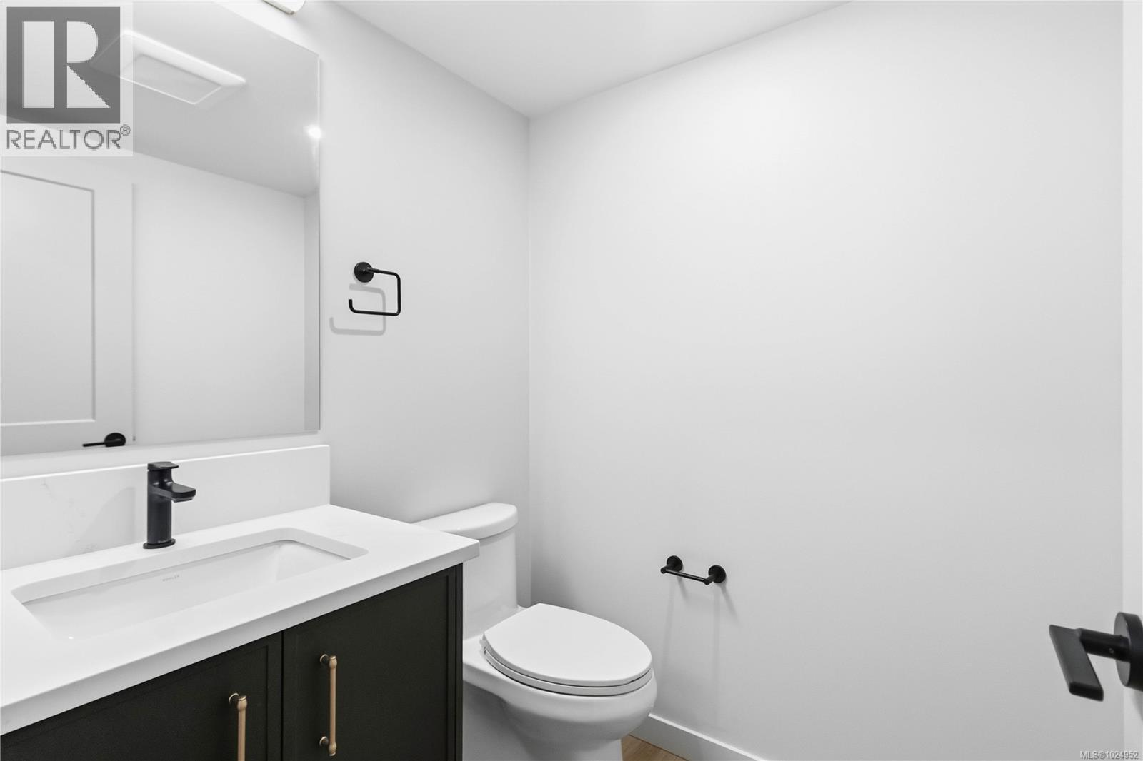 5 1789 Emerson St, Victoria, British Columbia  V8R 2C2 - Photo 39 - 1024952