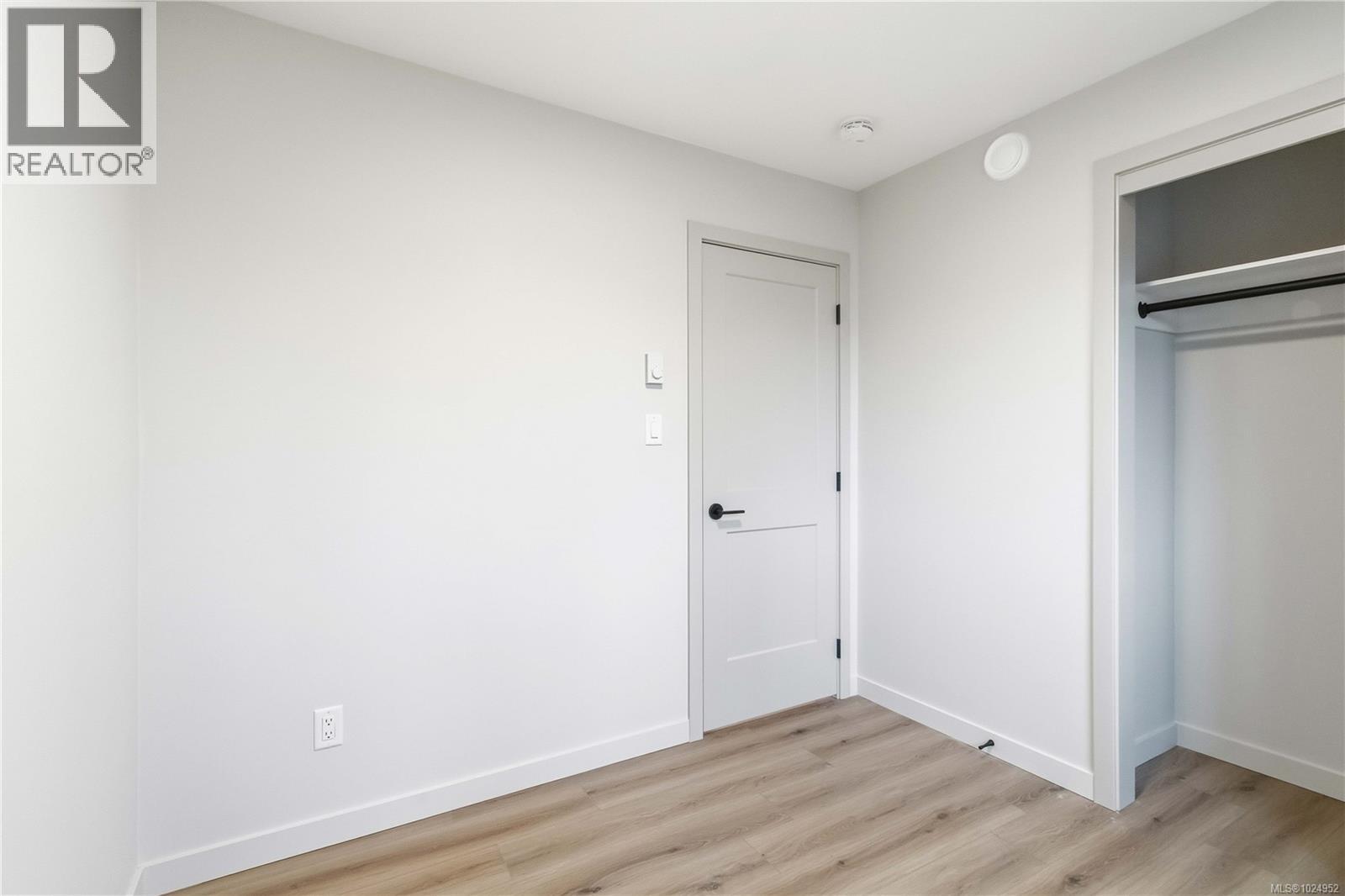 5 1789 Emerson St, Victoria, British Columbia  V8R 2C2 - Photo 46 - 1024952