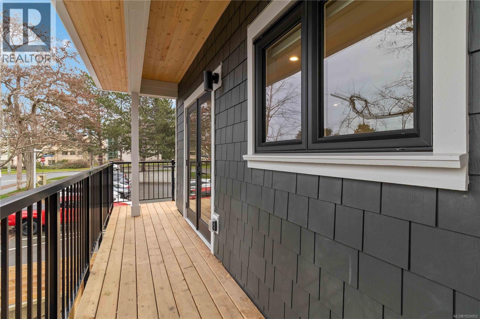 5 1789 Emerson St, Victoria, British Columbia  V8R 2C2 - Photo 7 - 1024952