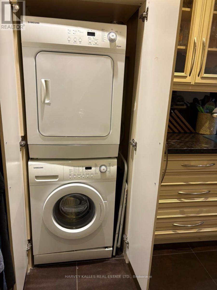 Main - 306 Spadina Road, Toronto, Ontario  M5R 2V6 - Photo 19 - C12788026